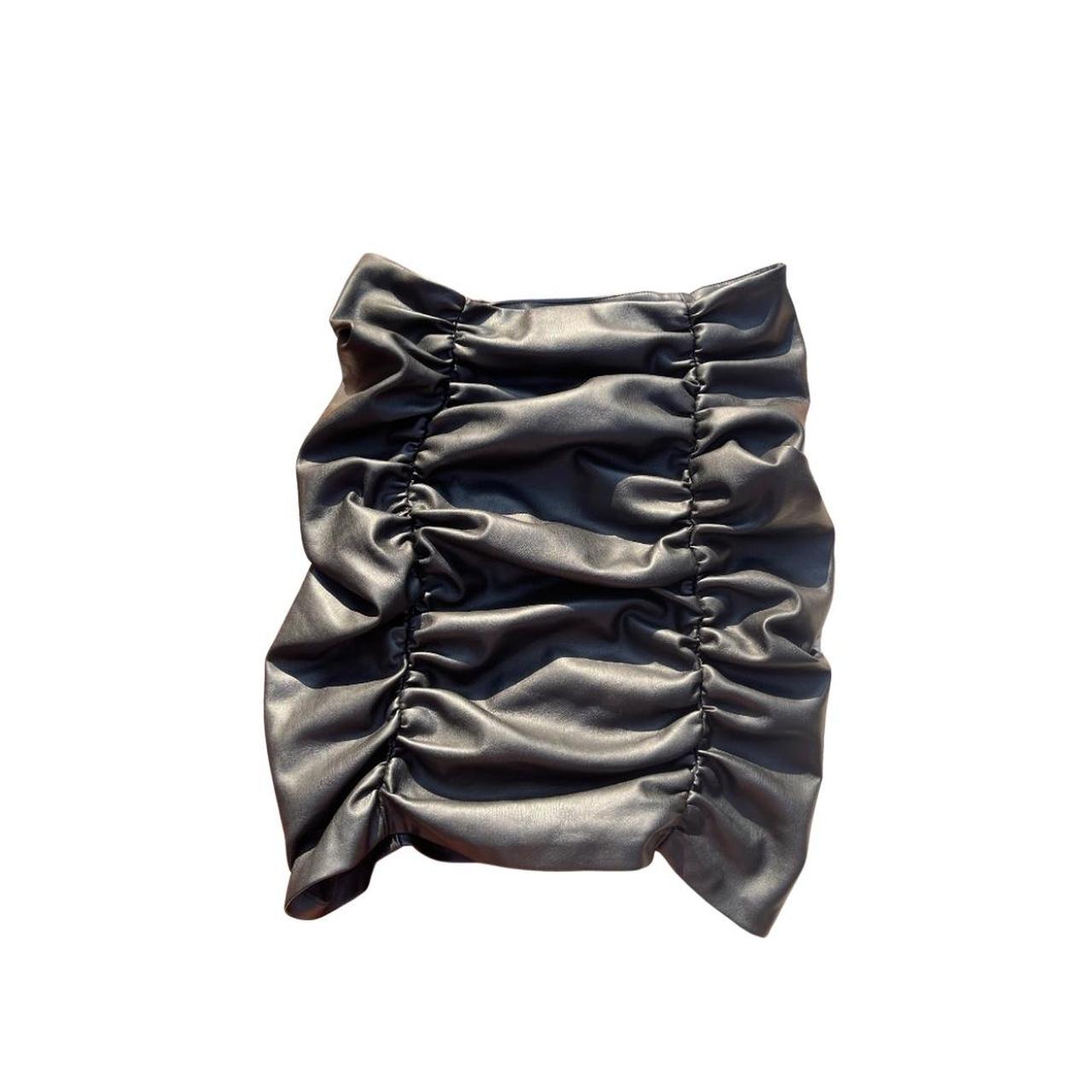 Black ruched 2025 skirt zara