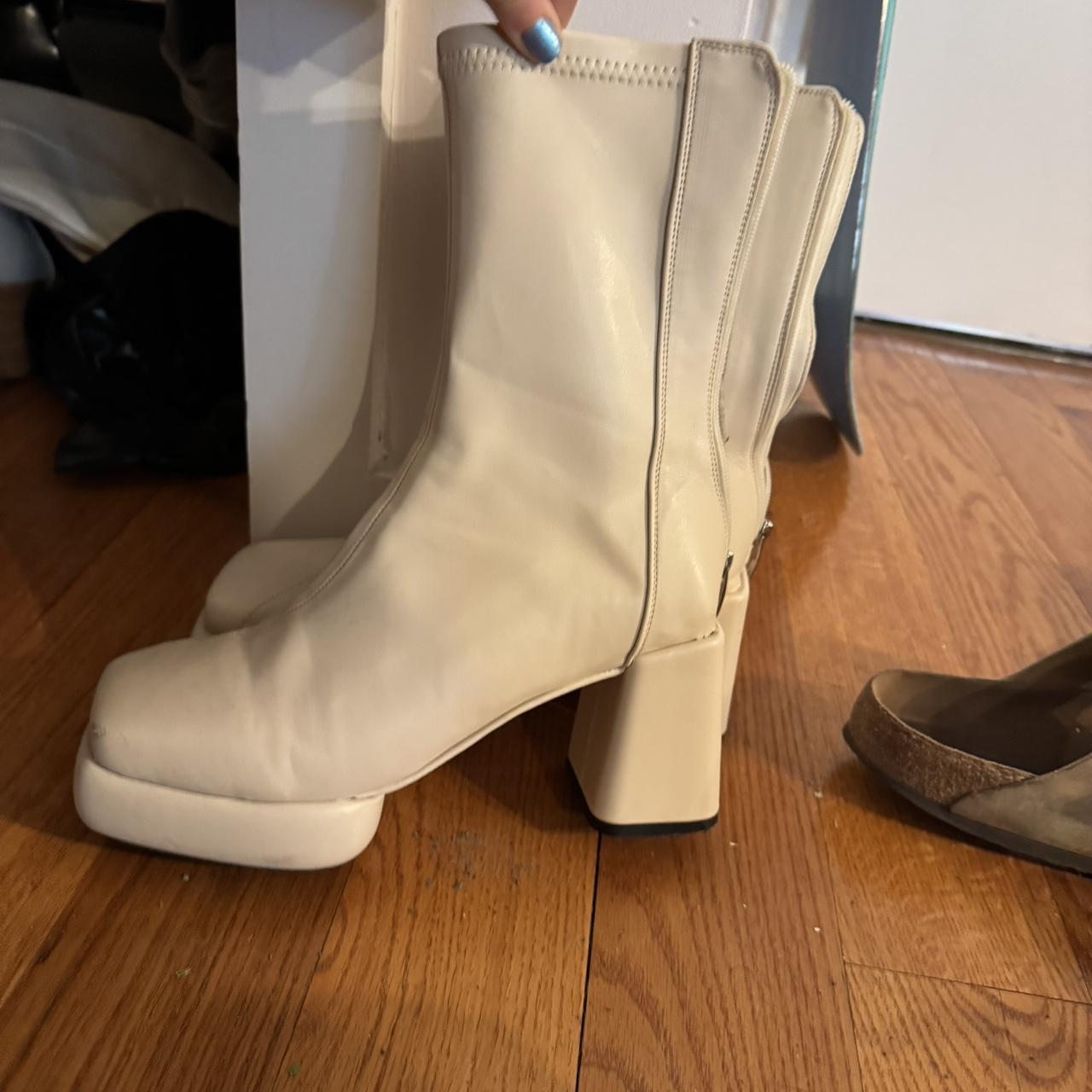 item listed by alliezzz