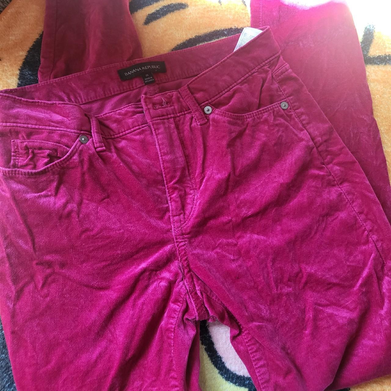 item listed by melanielloonngg