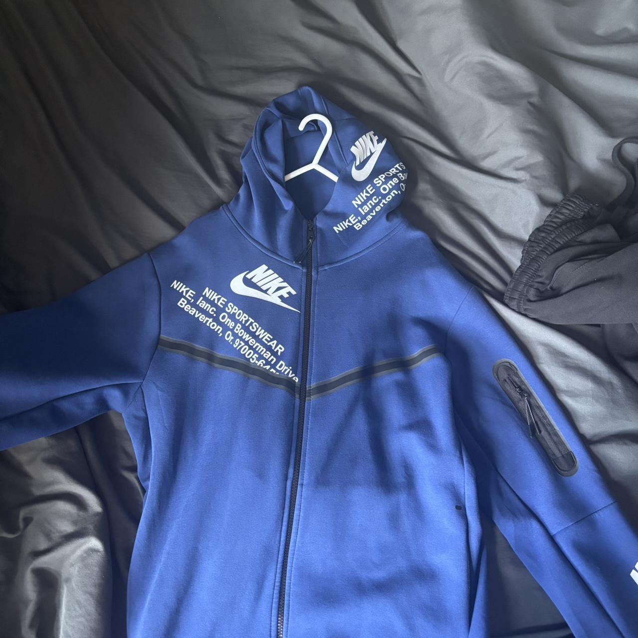 mens blue nike tracksuit