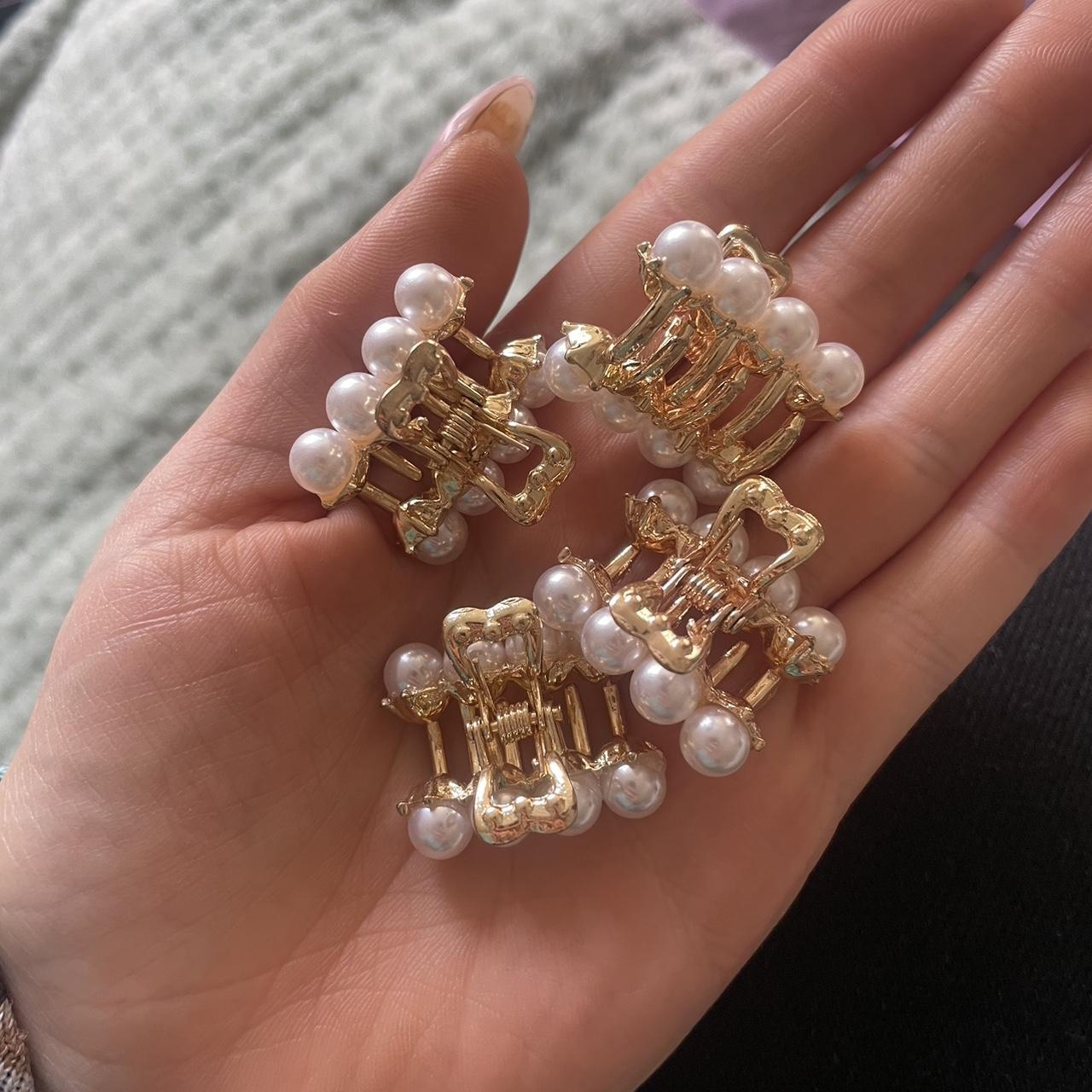 Claire's Women's Gold and White Hairaccessories Depop