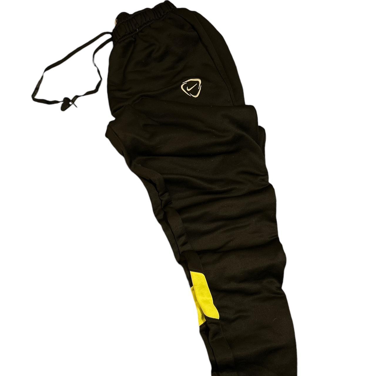 Black and yellow nike joggers hotsell