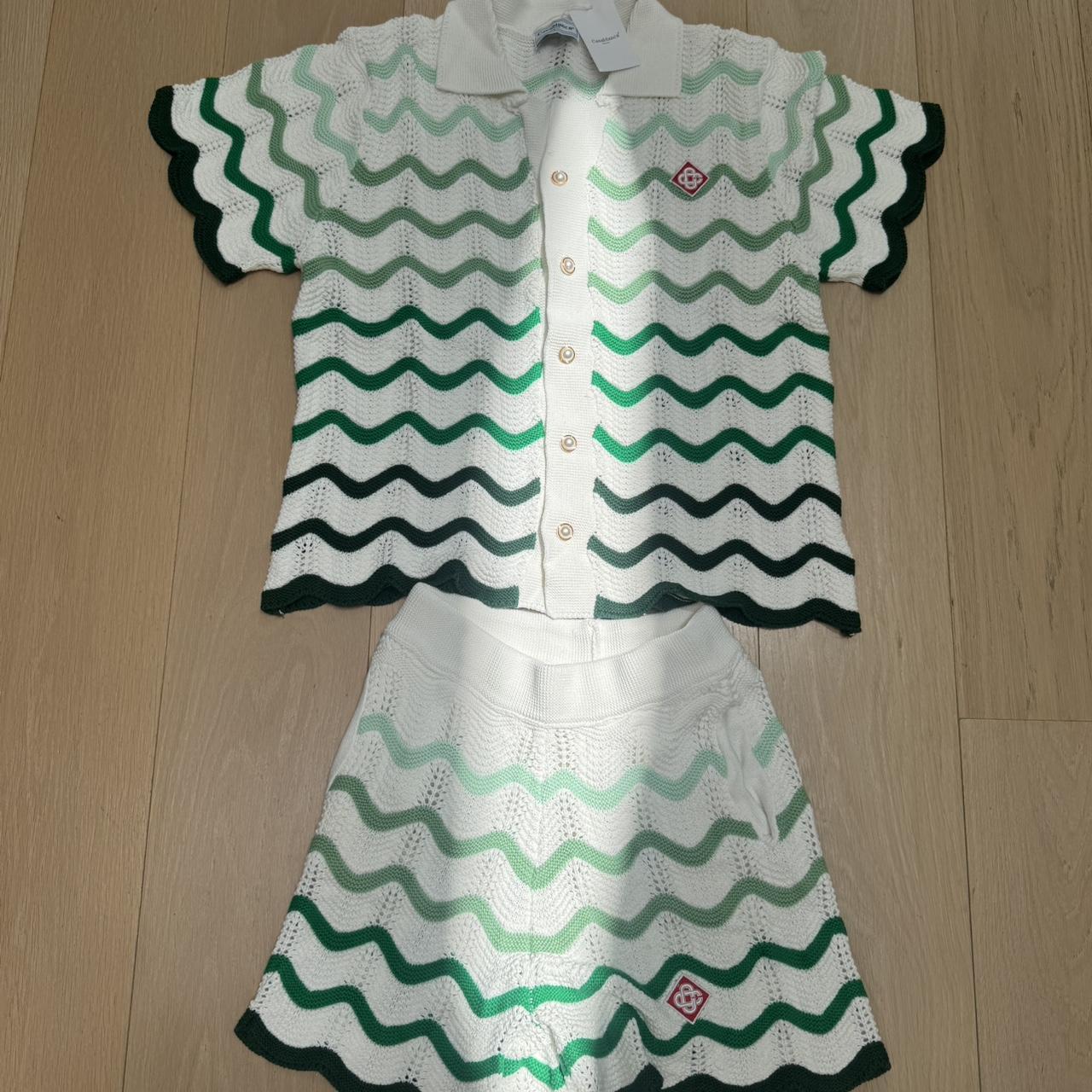 item listed by danthemansellsclothes