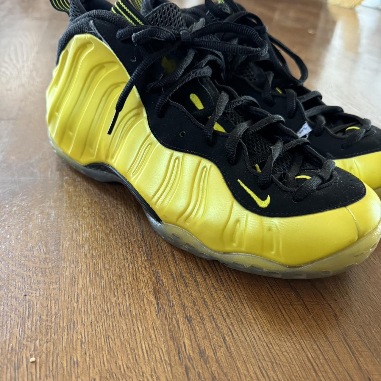 Nike foamposite yellow and black best sale