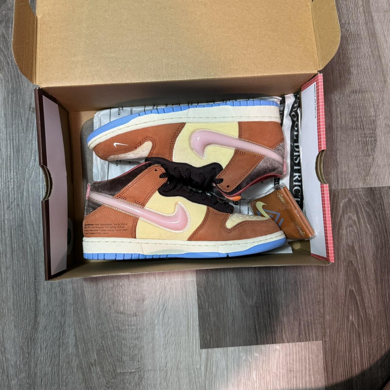 social status dunk box