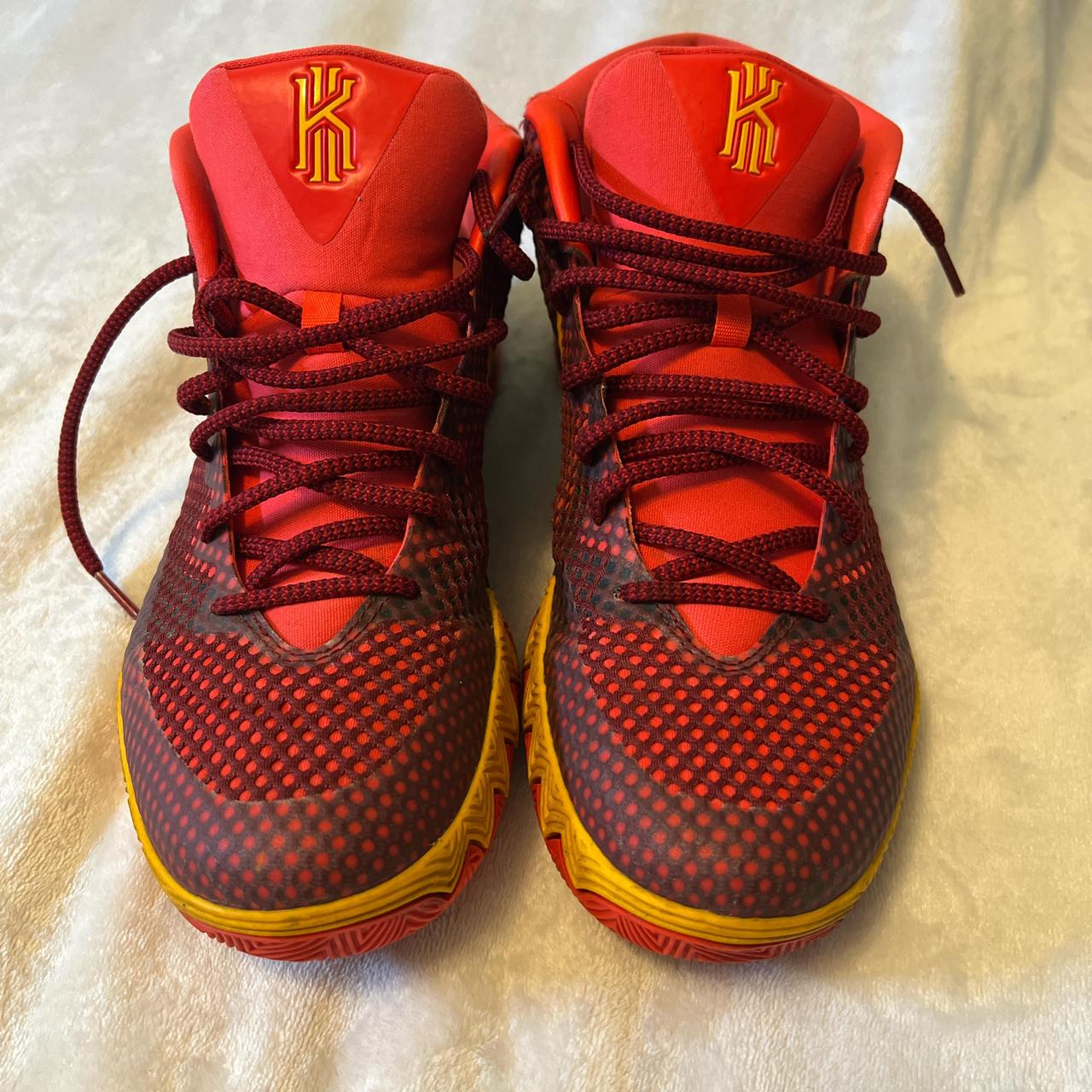 Nike Kyrie red and orange trainers - Main Image