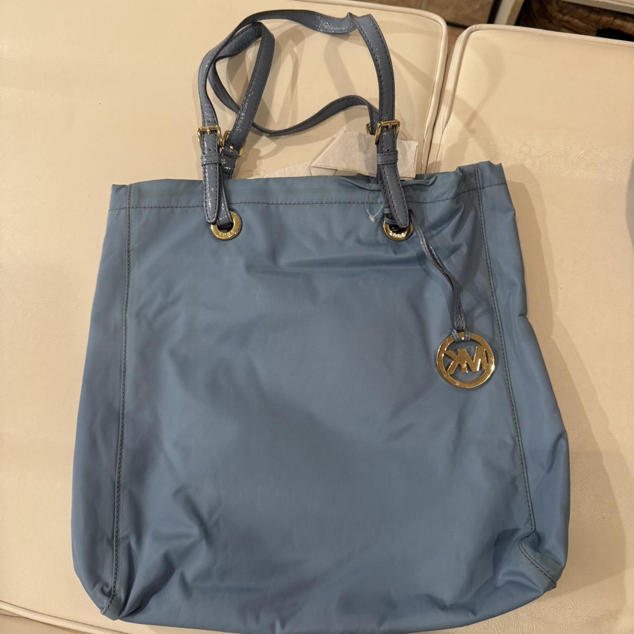 item listed by bellaboo4u