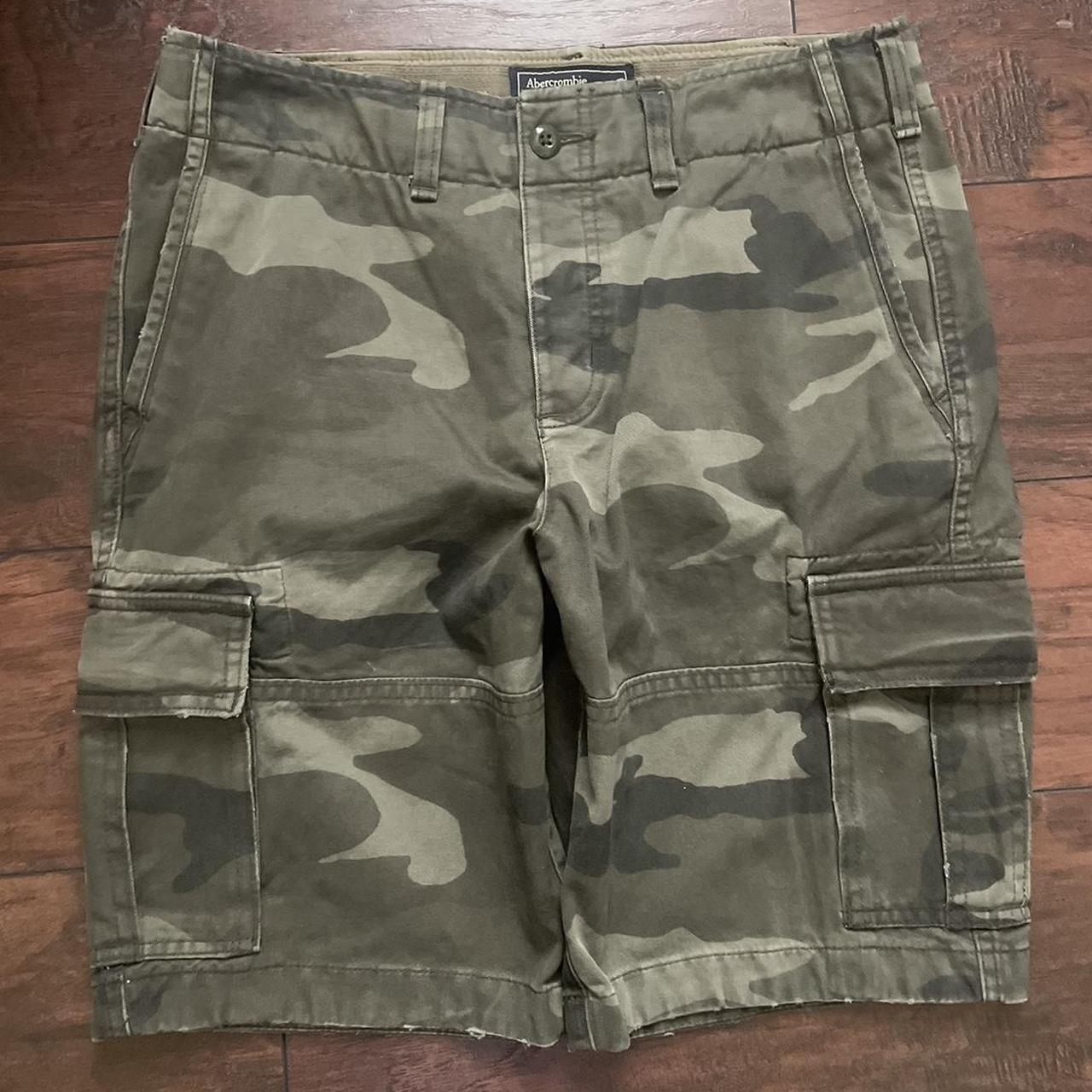 Abercrombie camo cargo fashion shorts