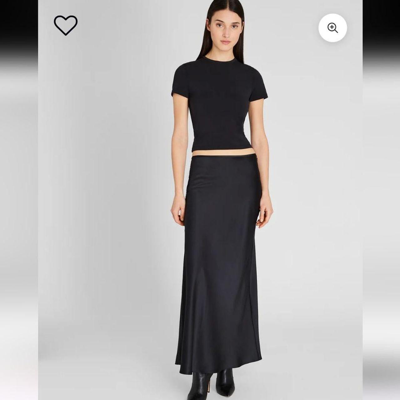 Club Monaco Women's Maxi Skirt Black – Beautiful black satin