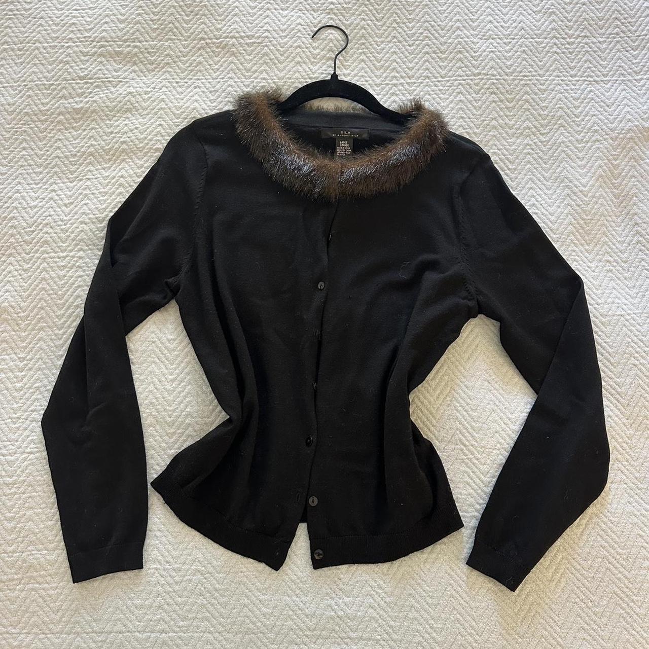 item listed by foxyfinds444