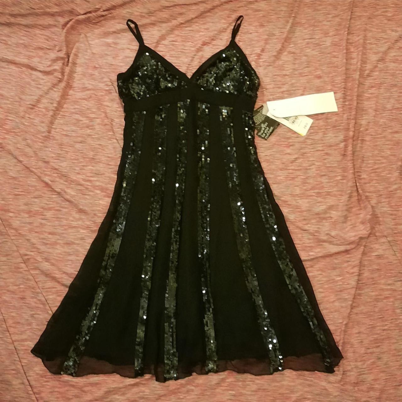 item listed by foxyfinds444