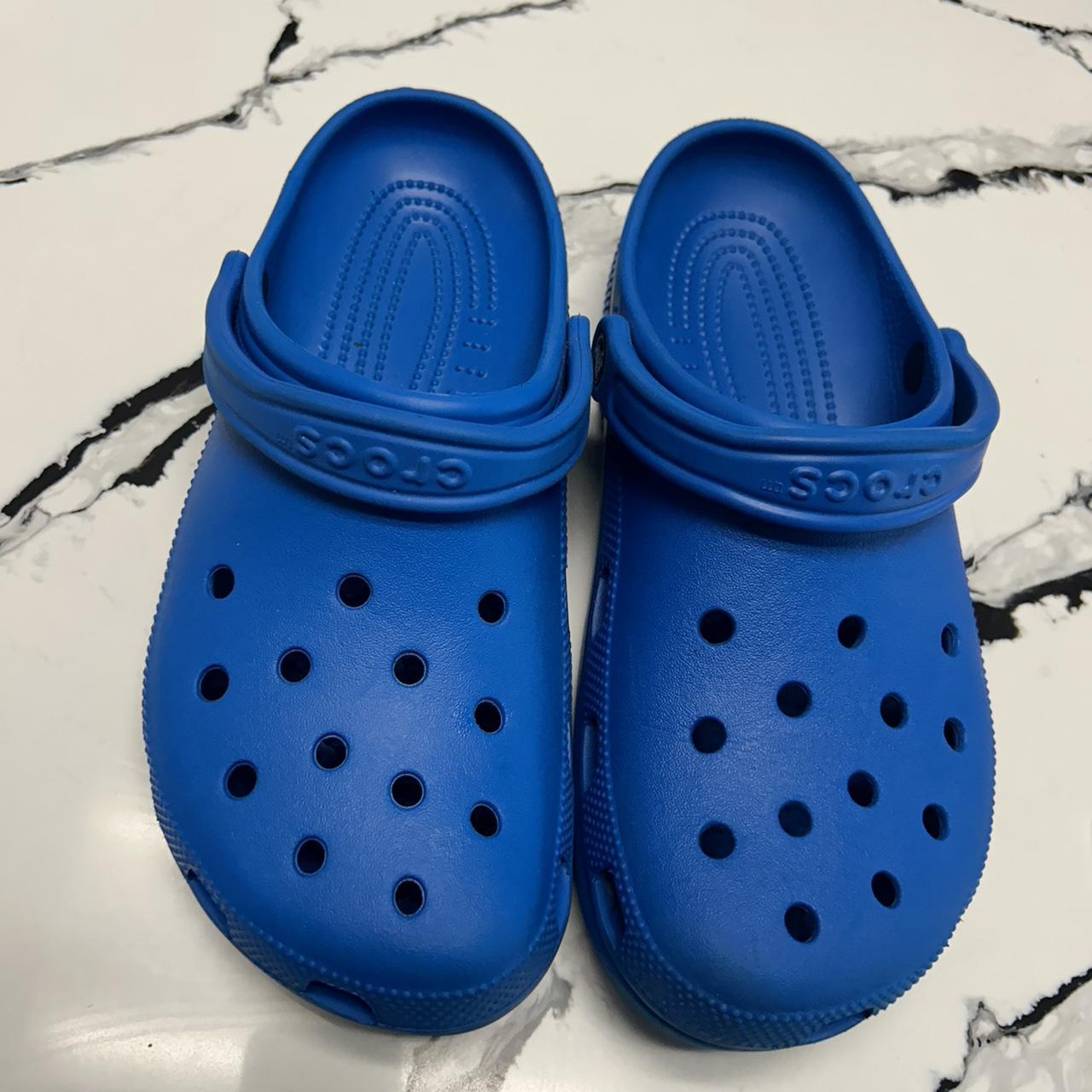 cobalt blue crocs