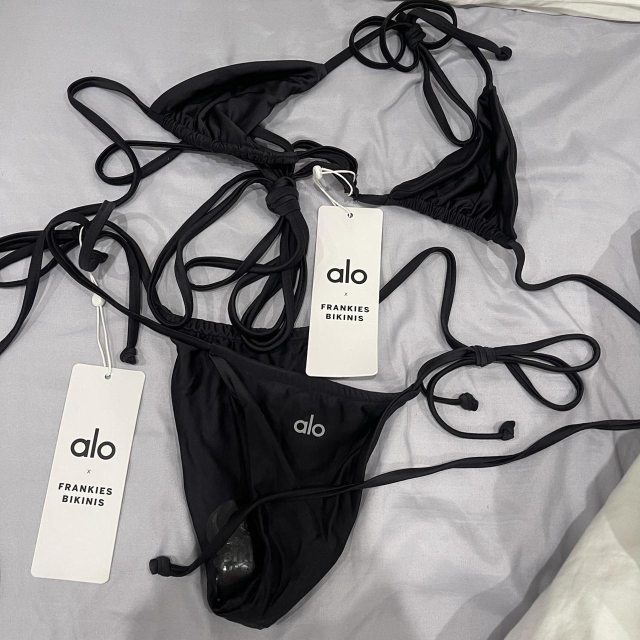 Alo Yoga Women's Black Bikinisandtankinisets Depop