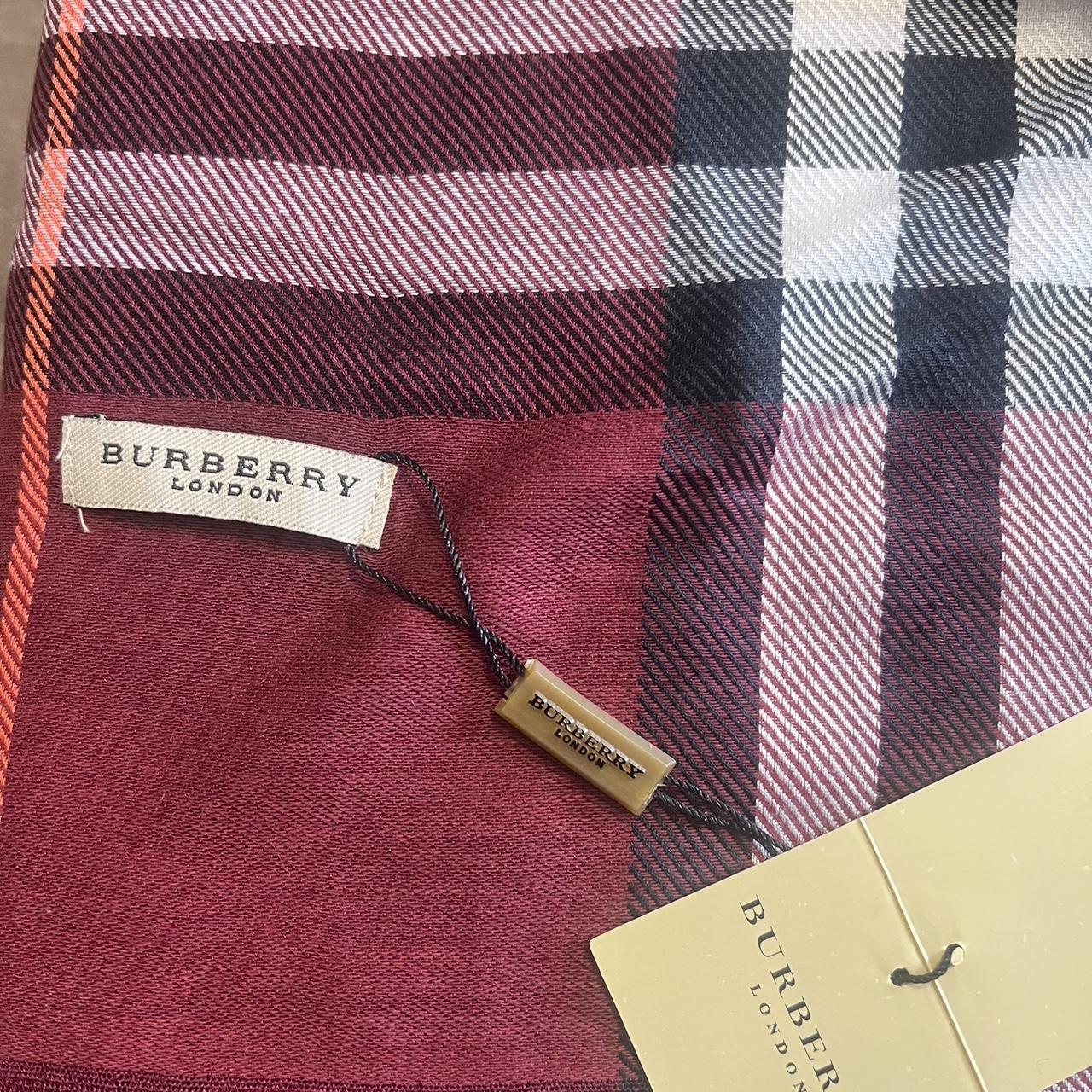 Burberry buy (NEW) (AUTH) Raspberry Sorbet Scarf/Wrap