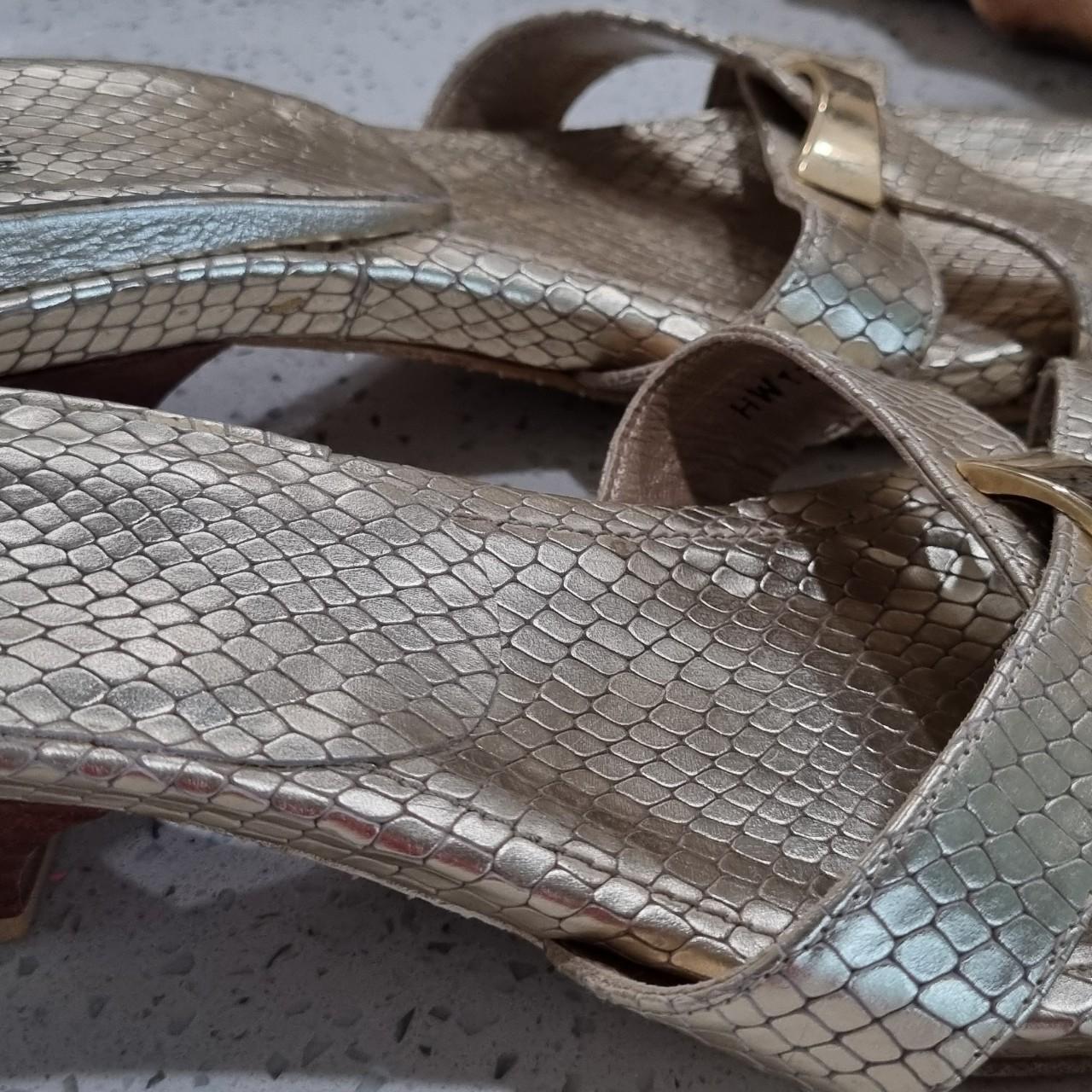 Stuart Weitzman Women's Slides - Gold - US 10 – S… - image 5