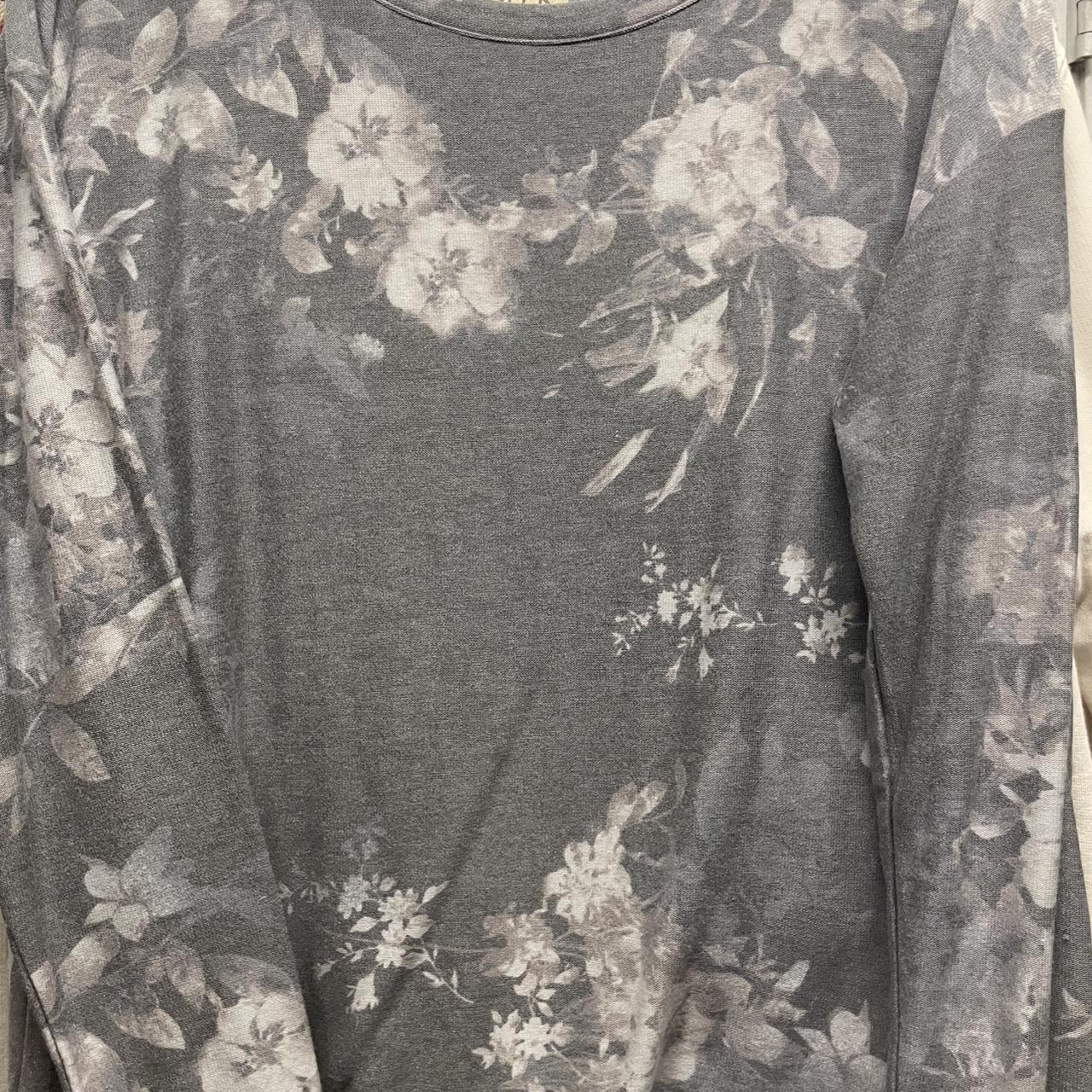 item listed by ericadreadsvgas