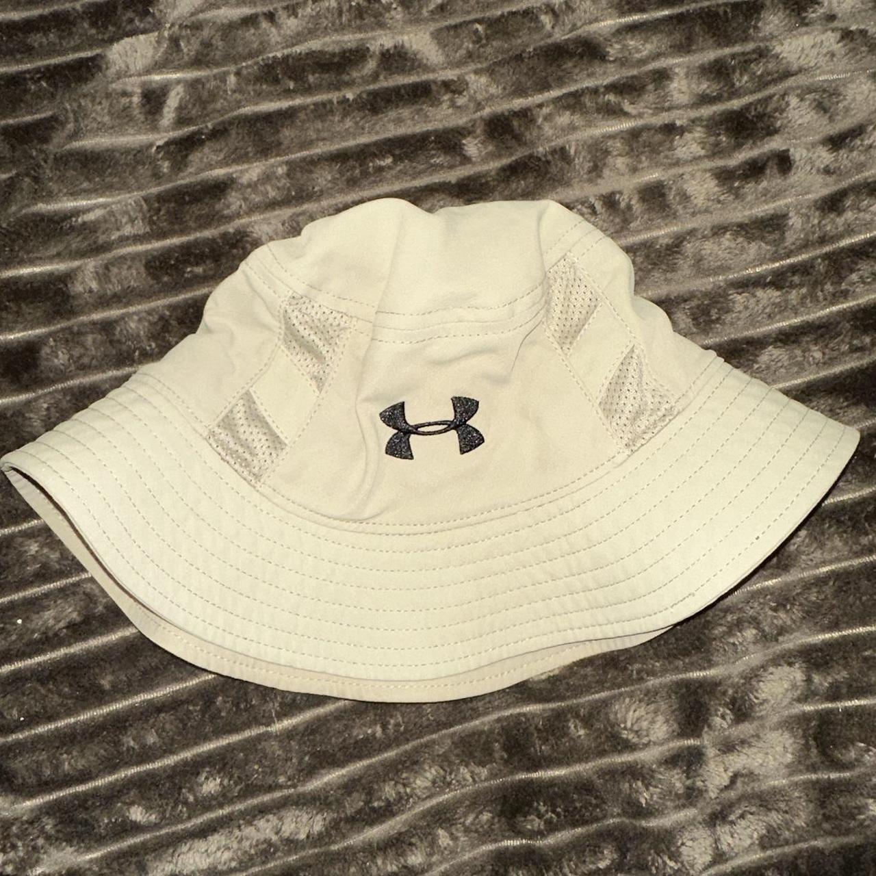 Tan under armour bucket hat on sale