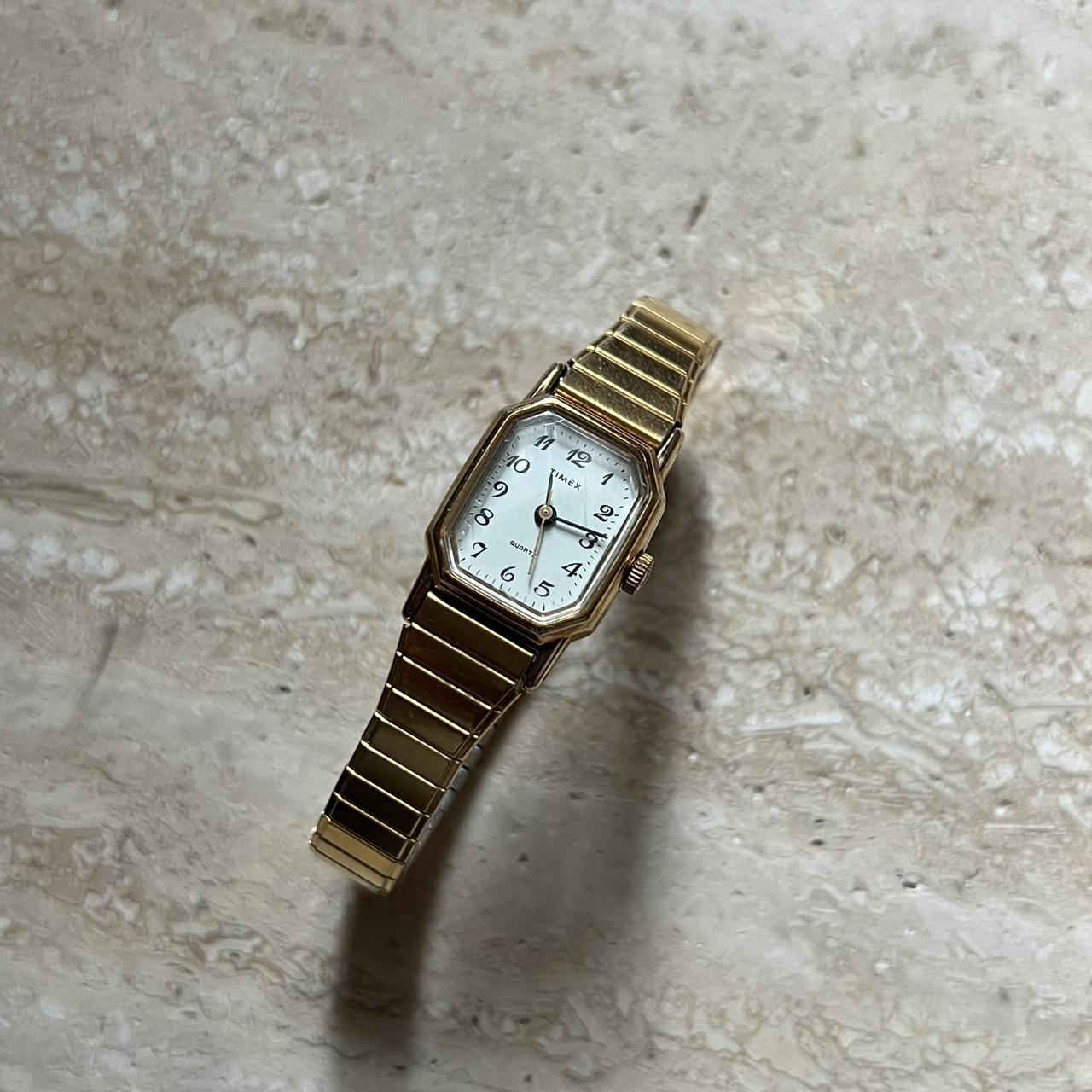 item listed by vintrinsequeave