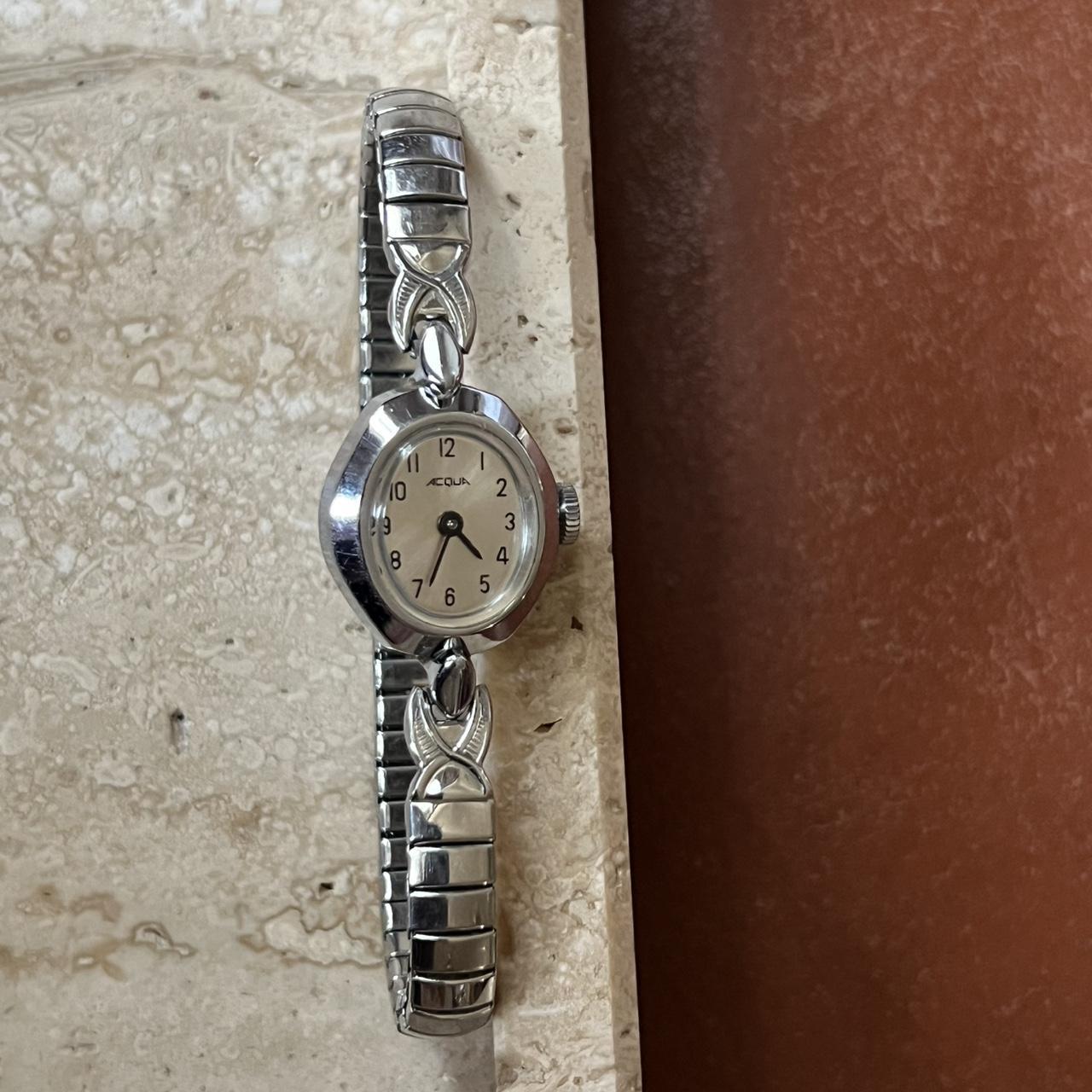 item listed by vintrinsequeave