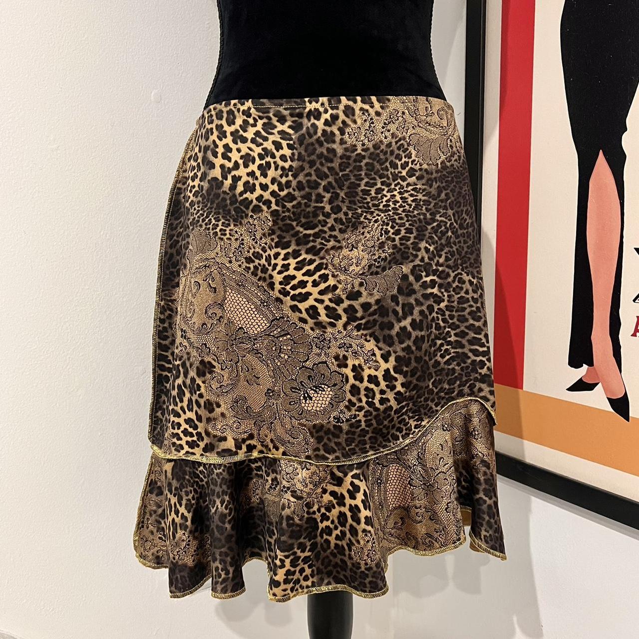 Leopard print hotsell ruffle midi skirt