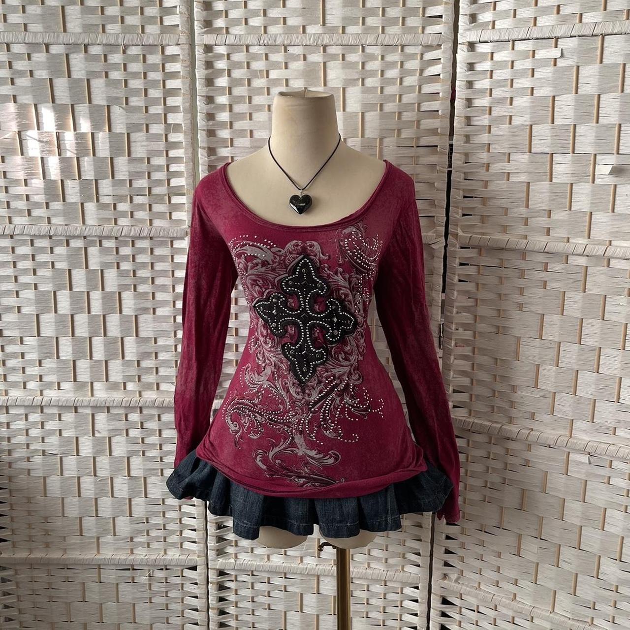 super cute grunge emo gothic 2000s vampire girl... | Depop