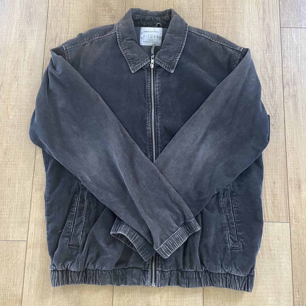 item listed by summit_a09