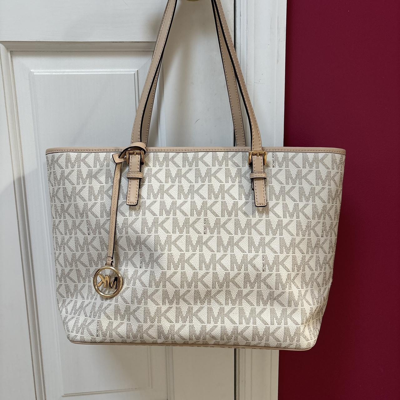 White Micheal Kors tote bag. Dimensions Length