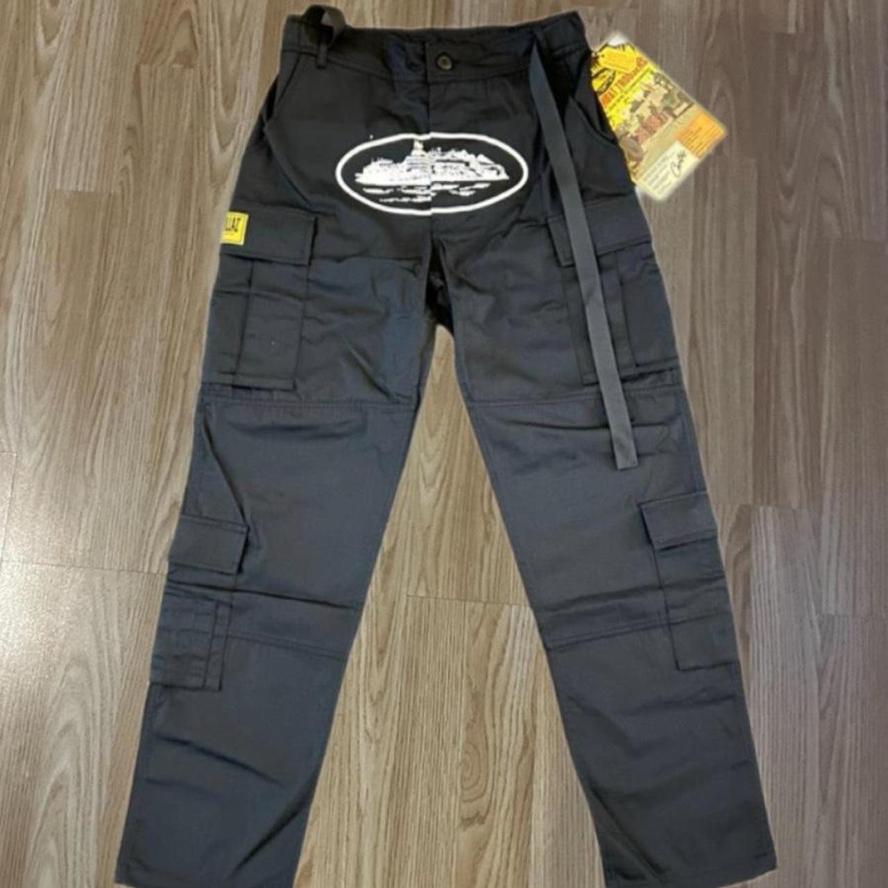 Corteiz Cargo Pants Back / White Corteiz Cargo Pants Black / White