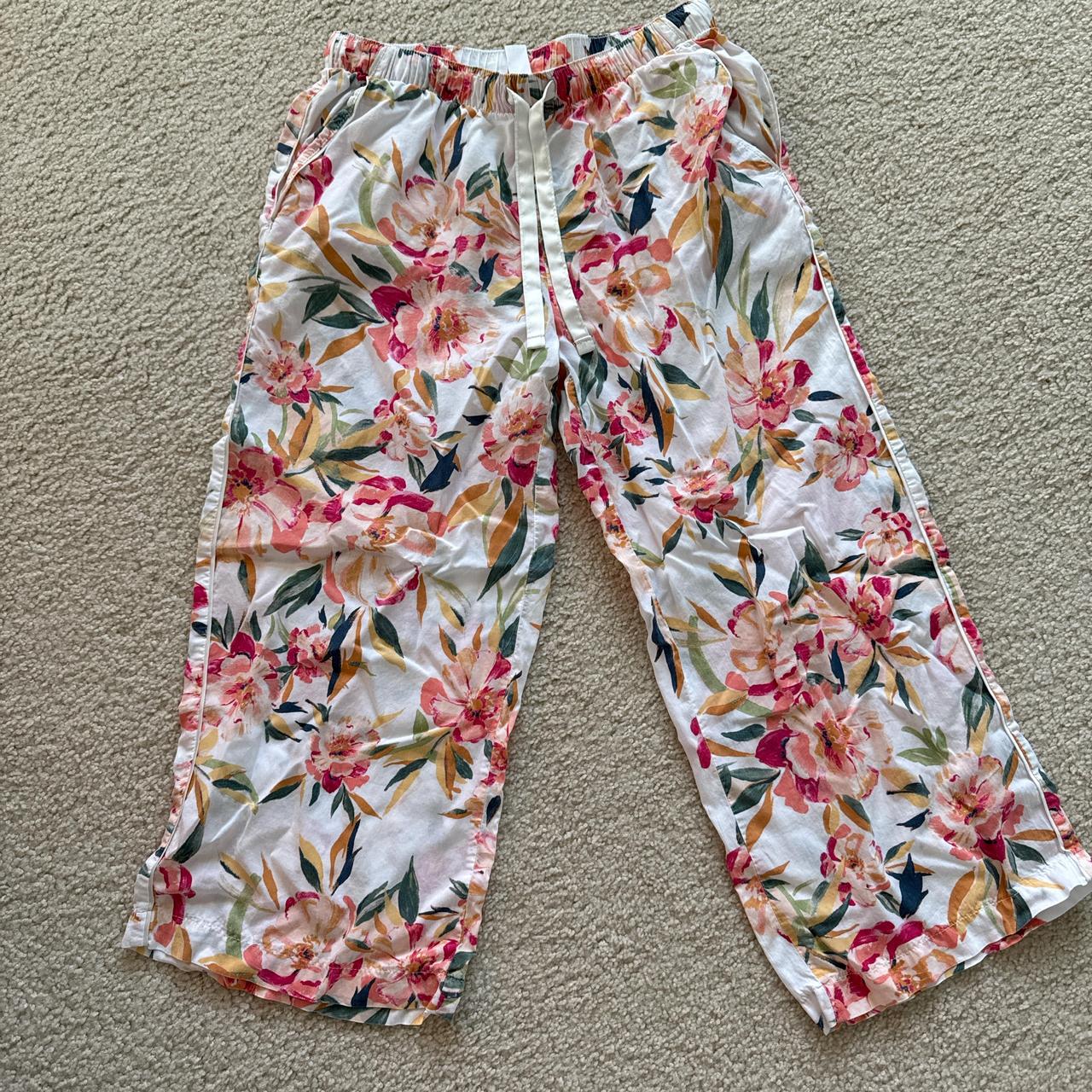 item listed by avelloa