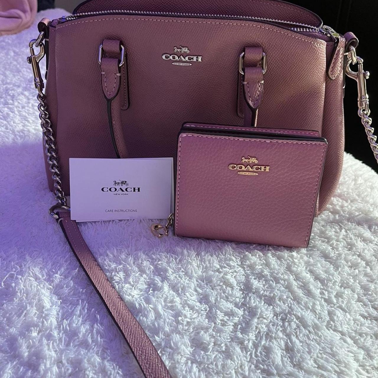 Deals Coach purse and wallet set