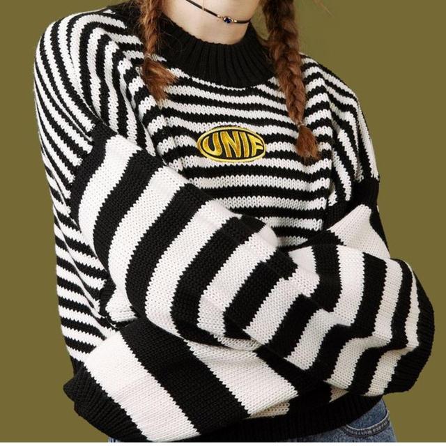 UNIF - ‪Look at the Clarissa Sweater www.unifclothing.com‬