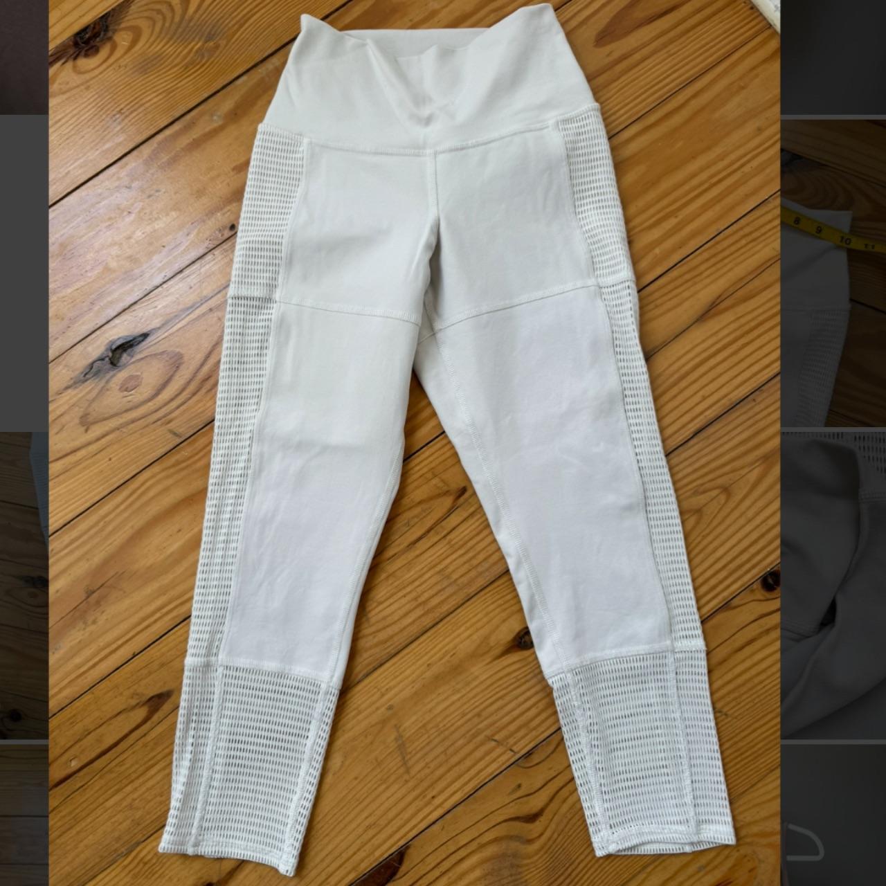Alo Yoga Off The Grid Capri in Bone Size: XXS (fits | Depop