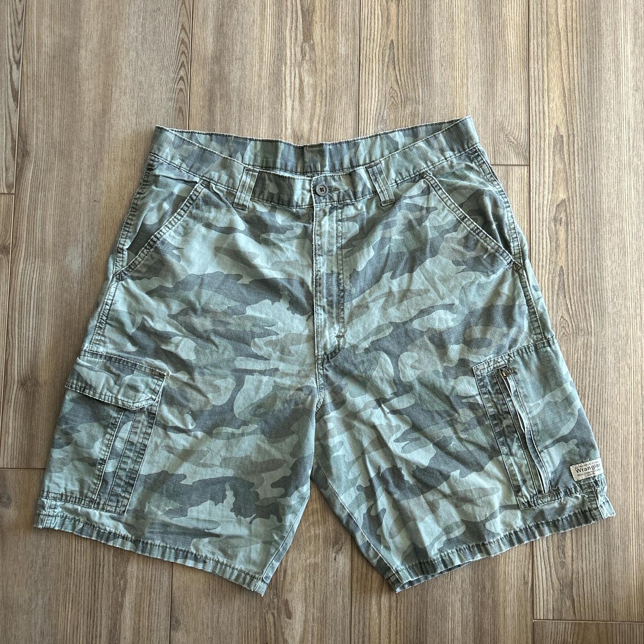 item listed by clothesdaily