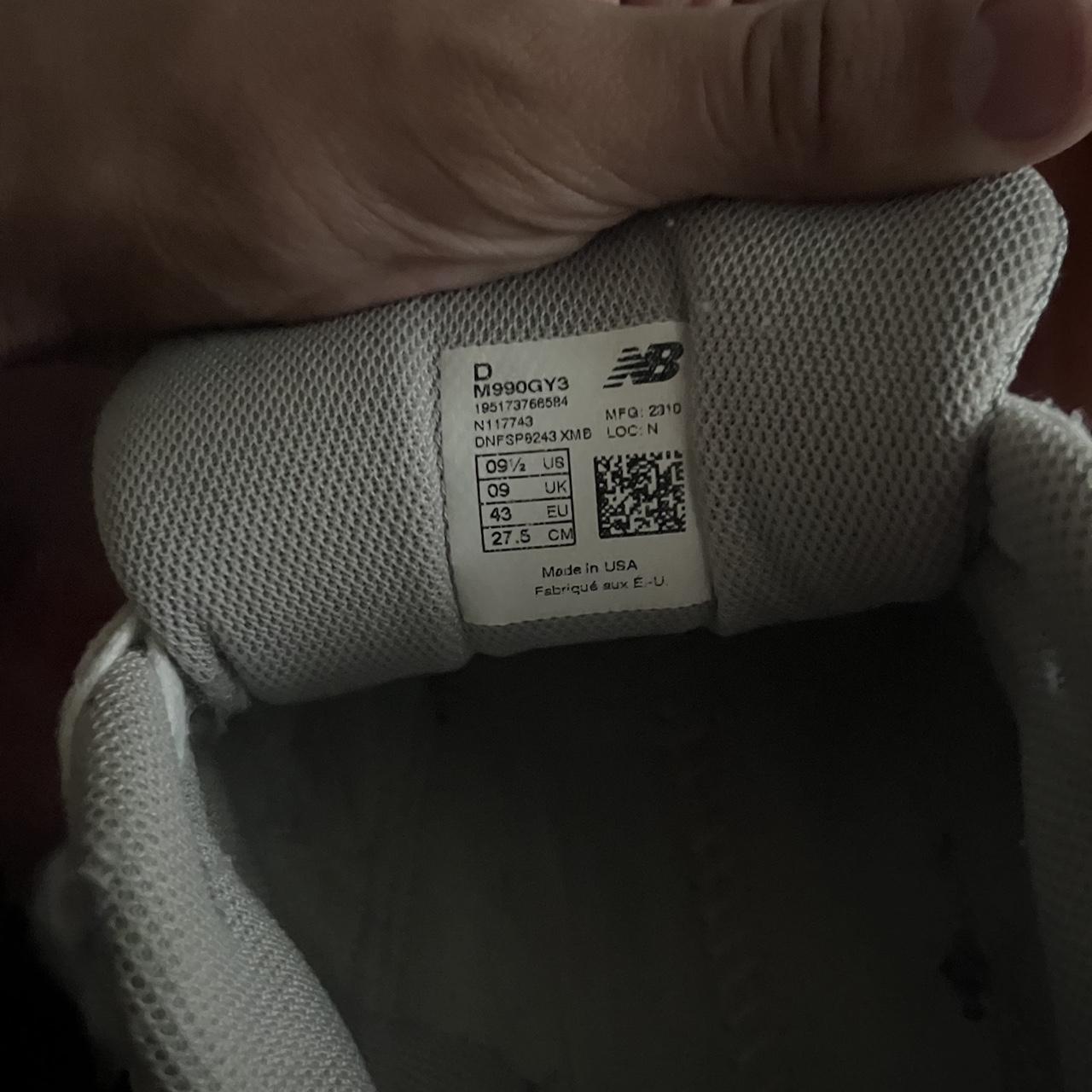 NB 990 V3 just a picture - Depop