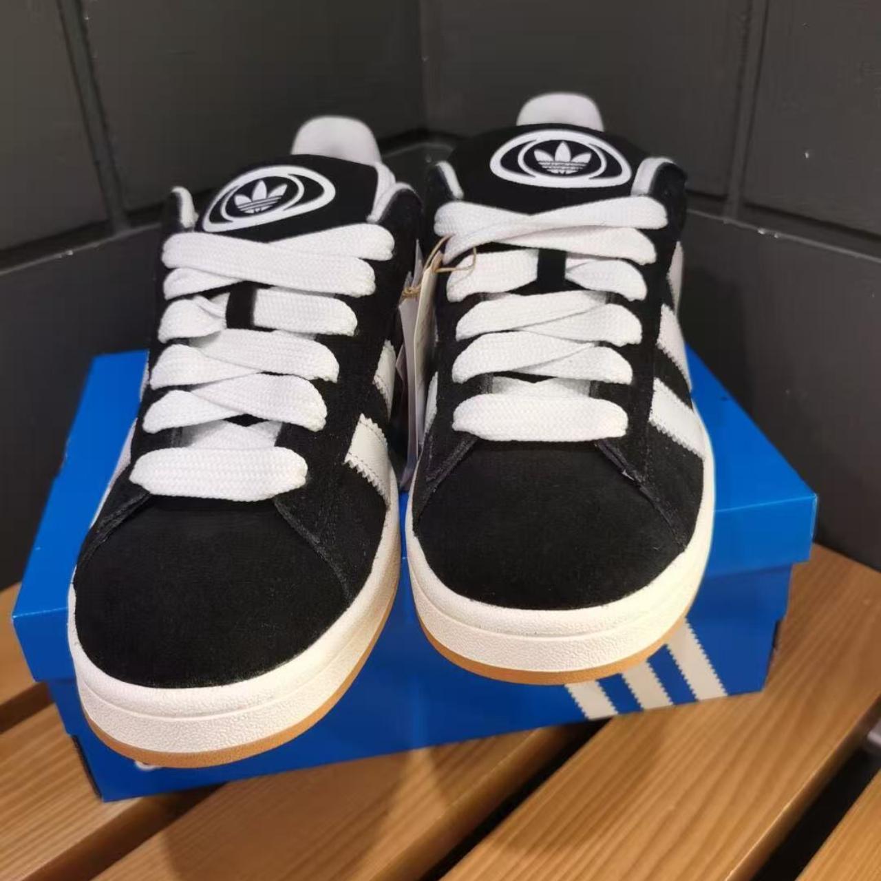 Adidas shoes-y2k - Depop