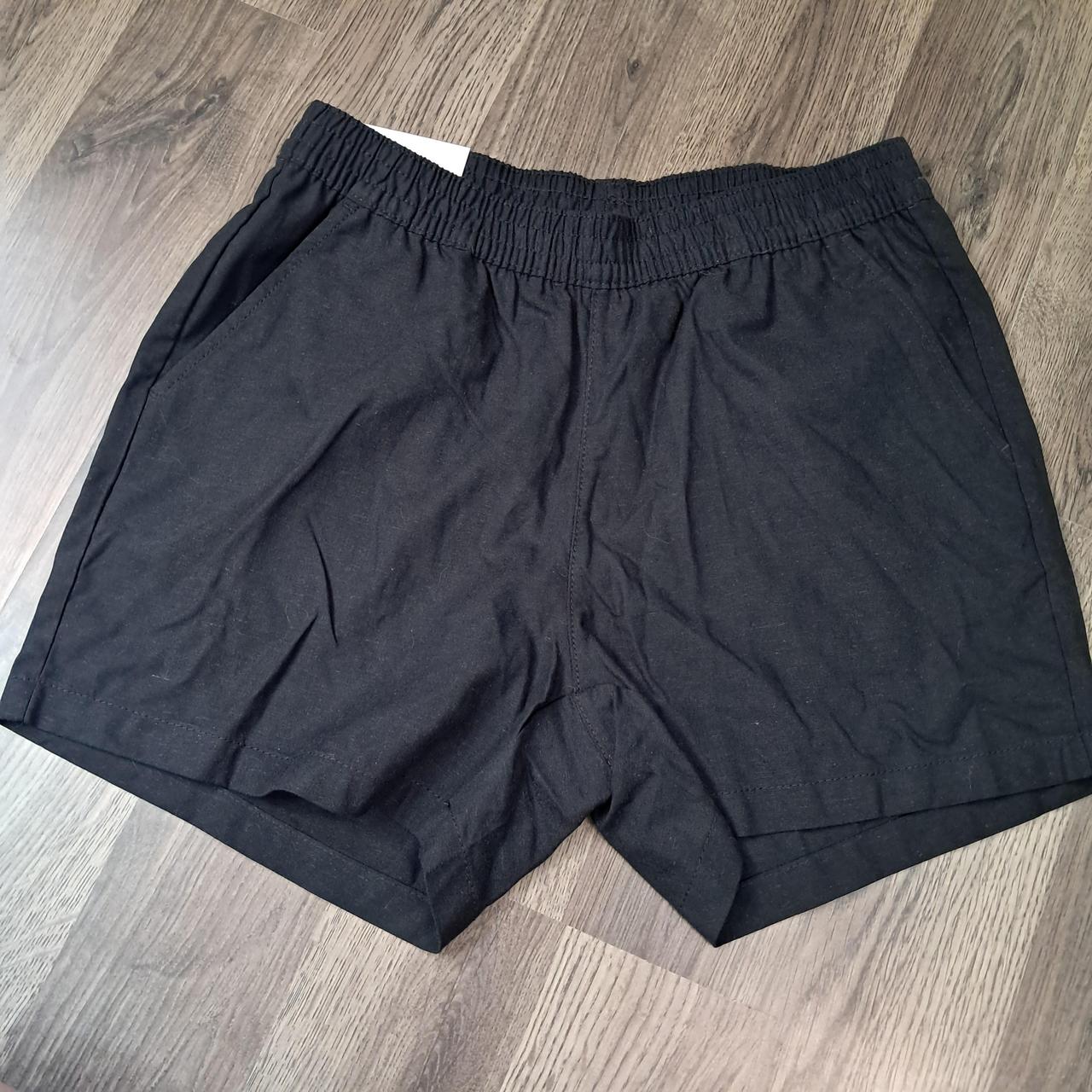 item listed by amrenas