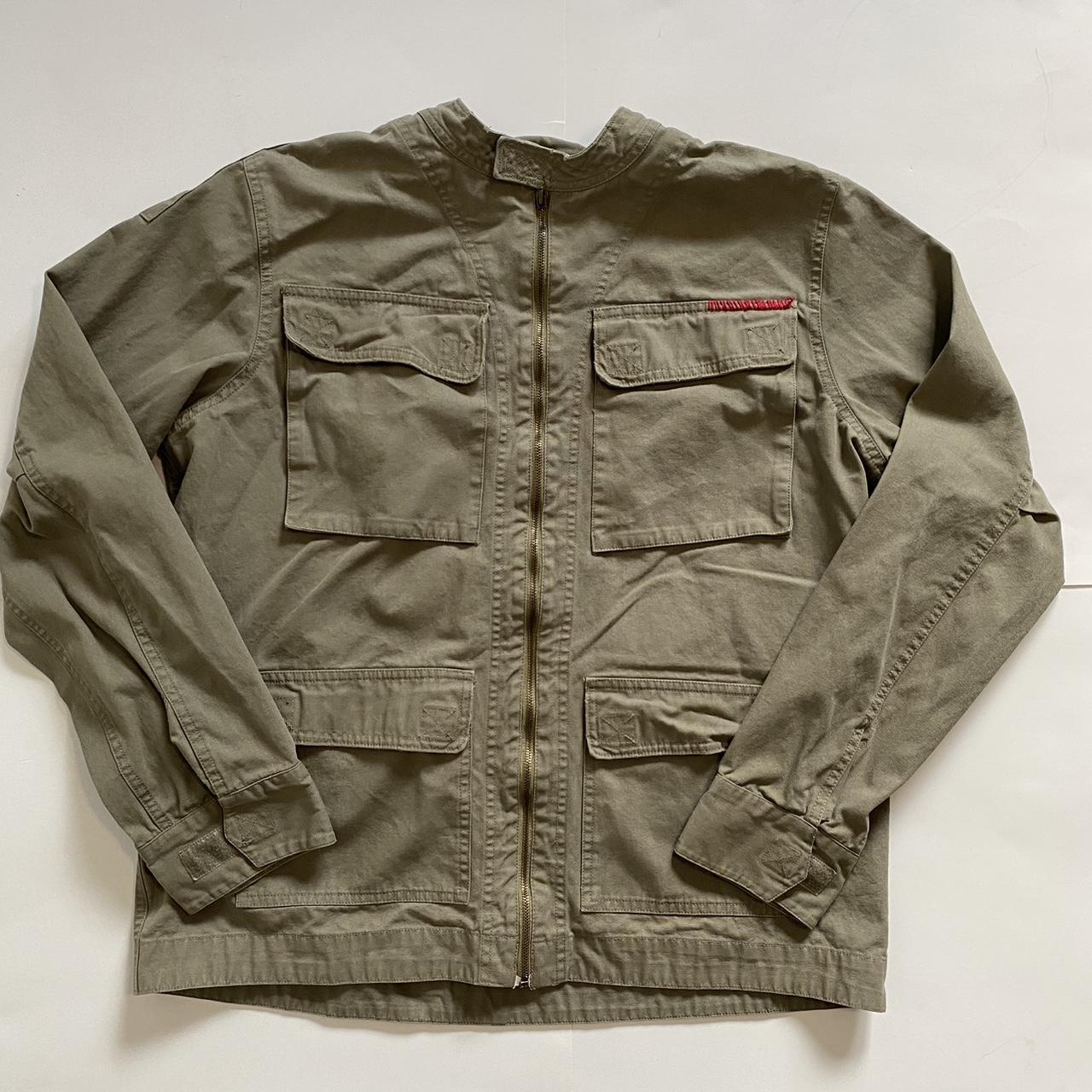item listed by mannyalvarez24