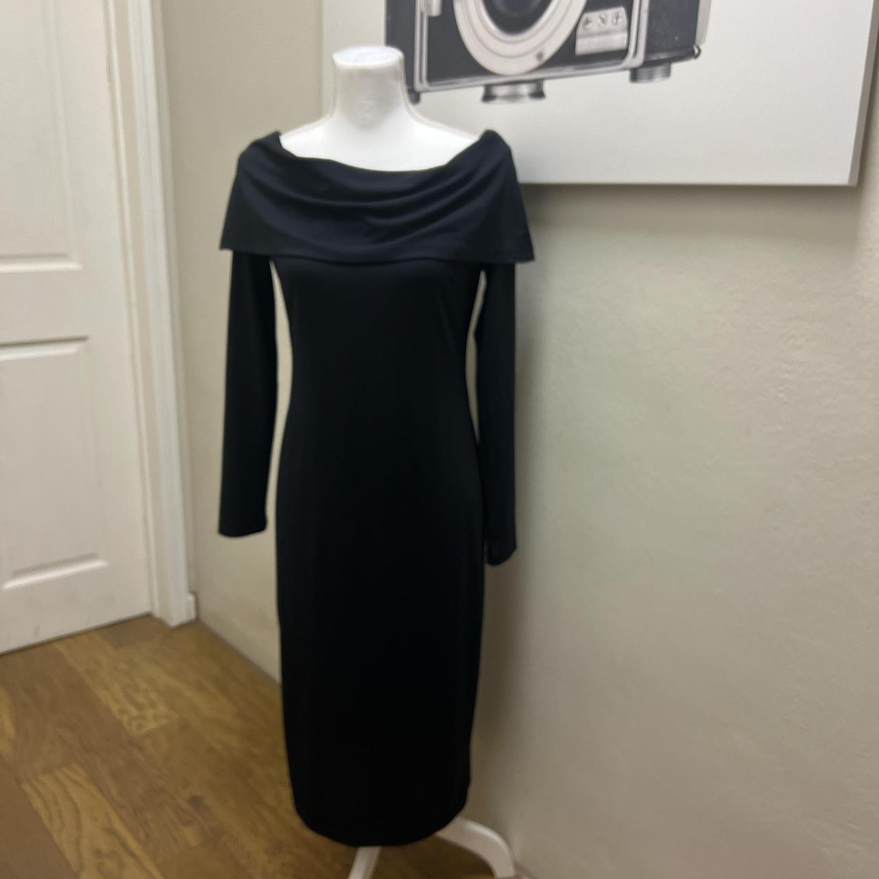 Black long sleeve dress below the knee polyester. Depop