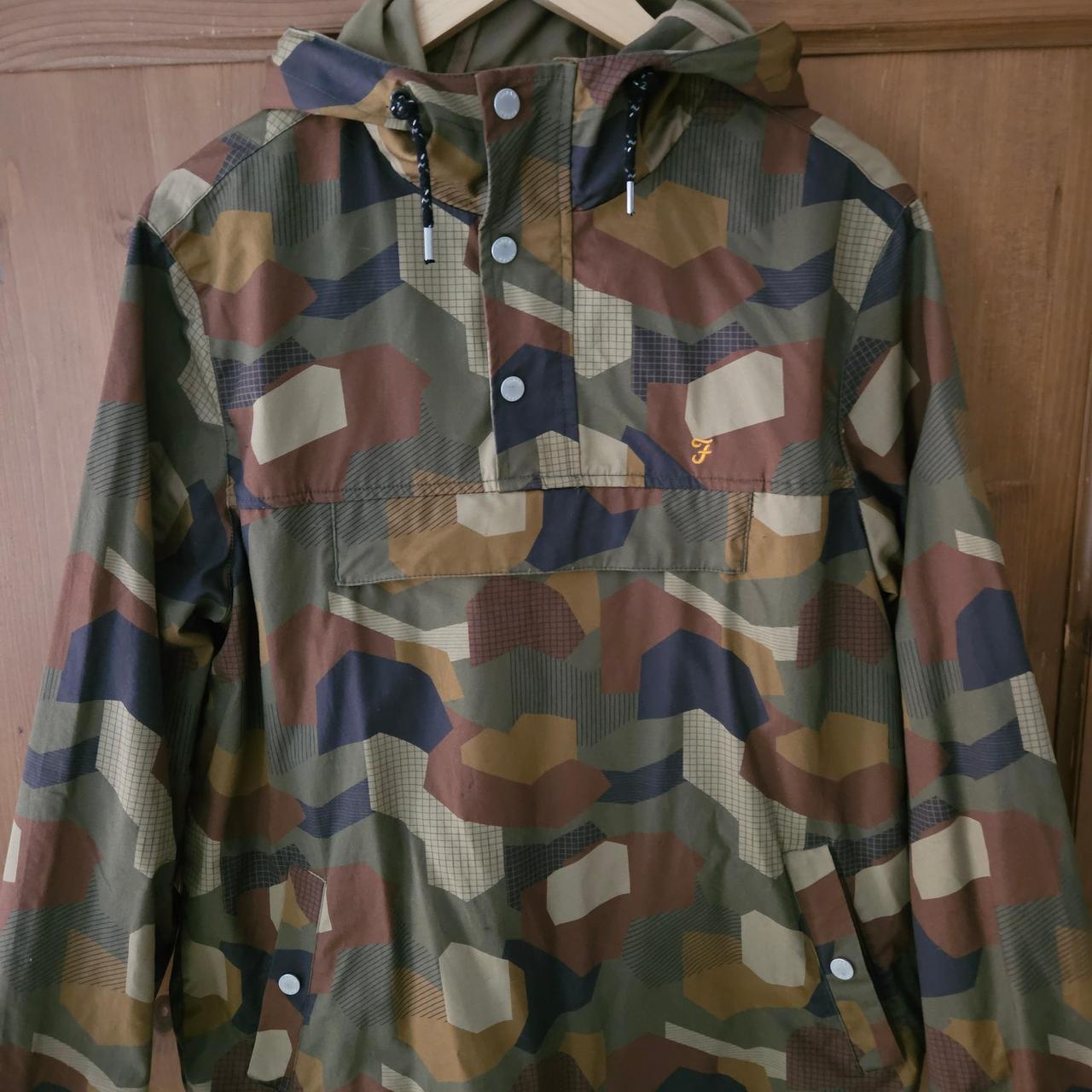 Farah Size Front kangaroo pocket