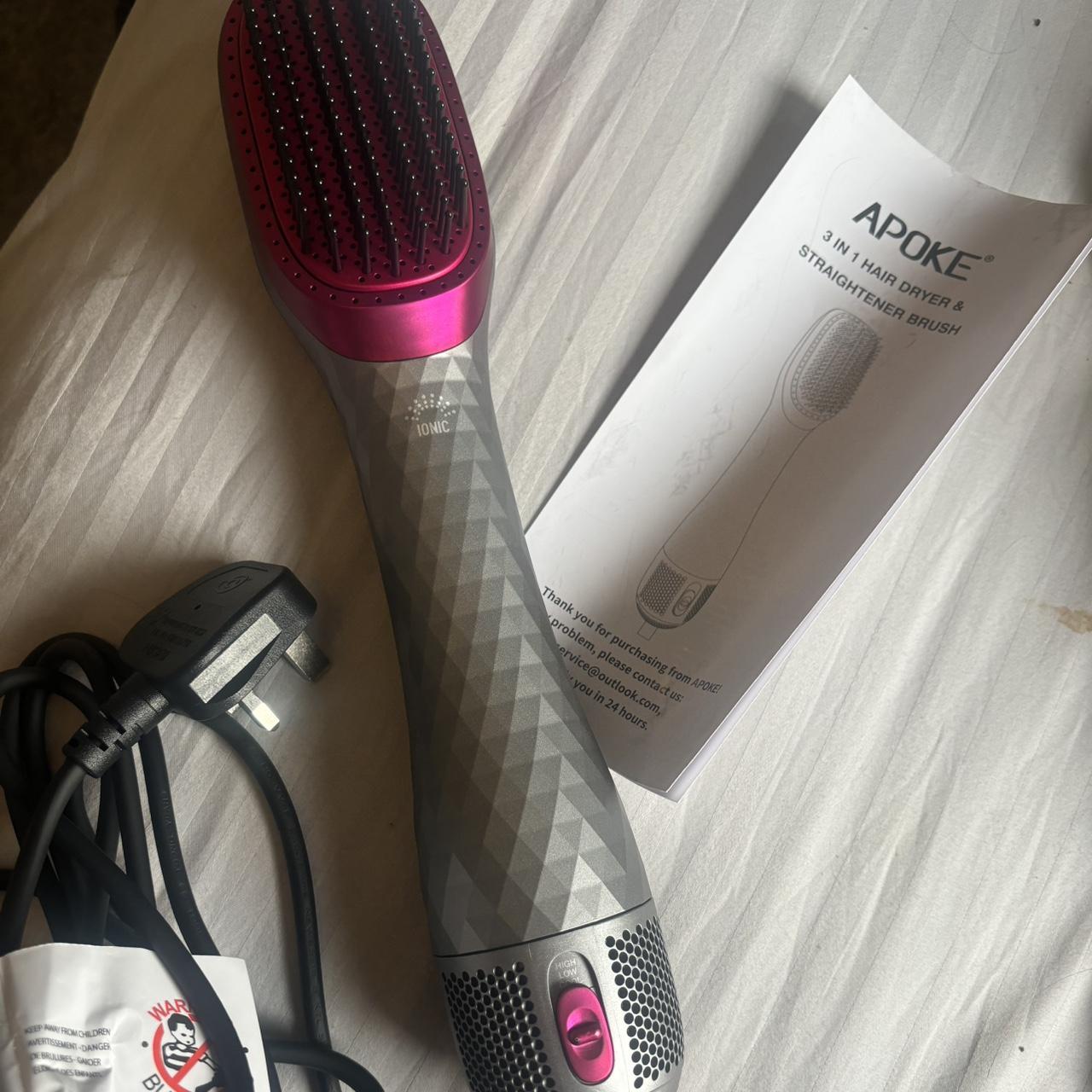 Apoke in hair dryer and straightener brush