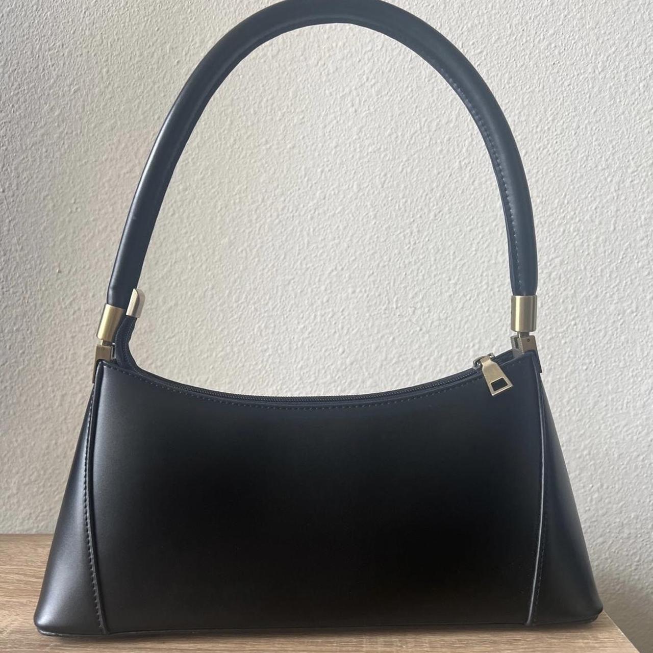 item listed by nicolejyu