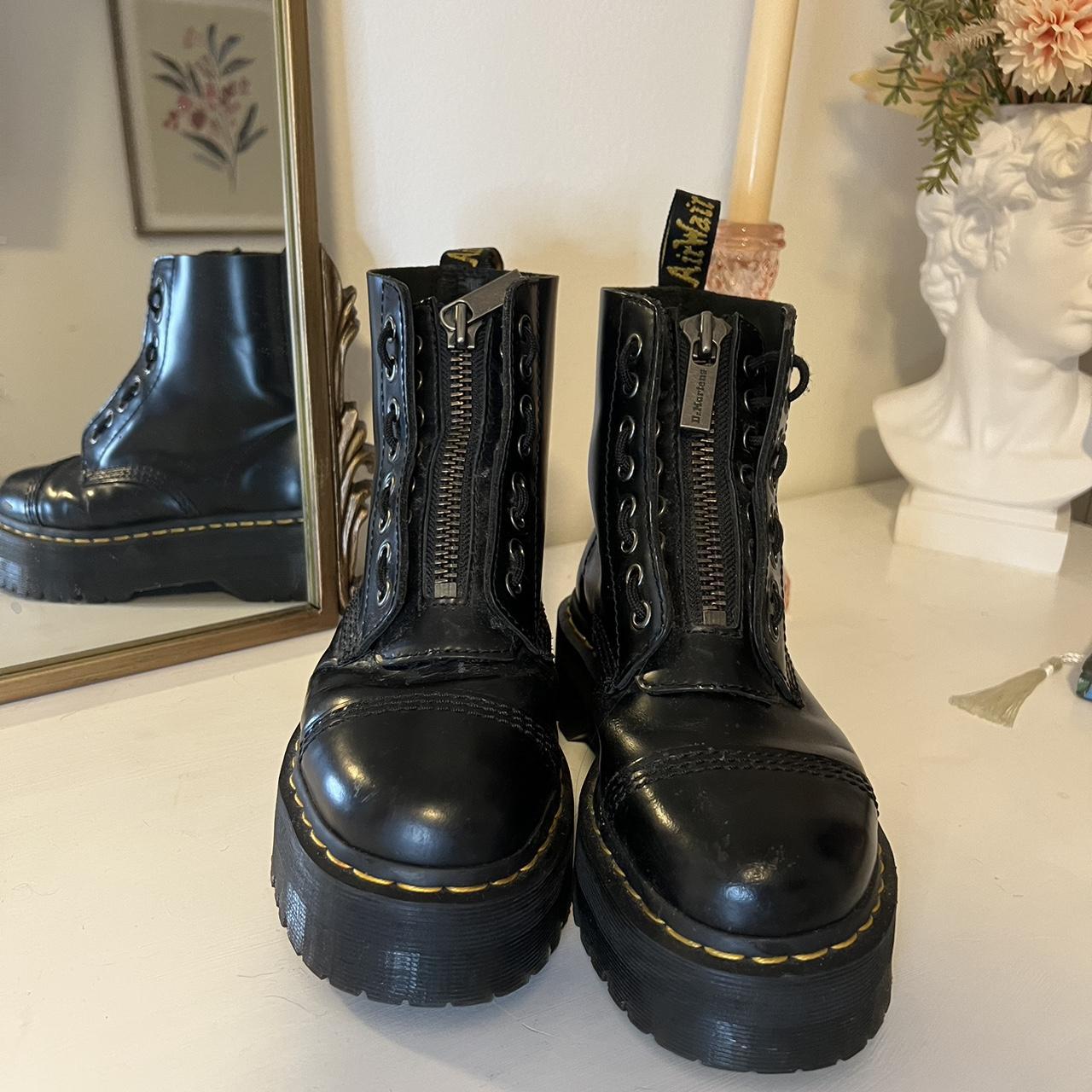 Doc martens sinclair on sale smooth