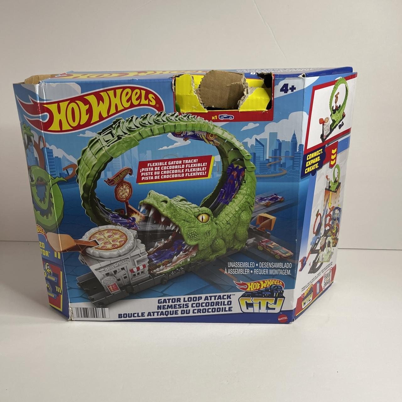 Hot Wheels Gator Loop Attack Pizza Place Toy Car. Depop