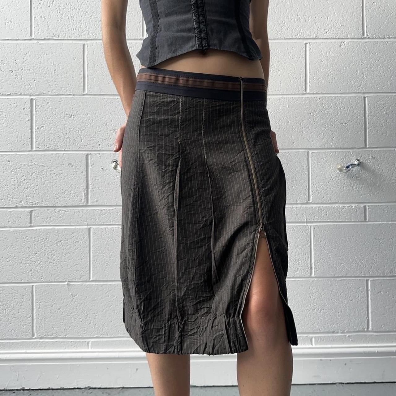 cop copine コップコピーヌ スカート グレー y2k 00s ステッチ Gorgeous striped Cop Copine midi skirt with zip | Depop