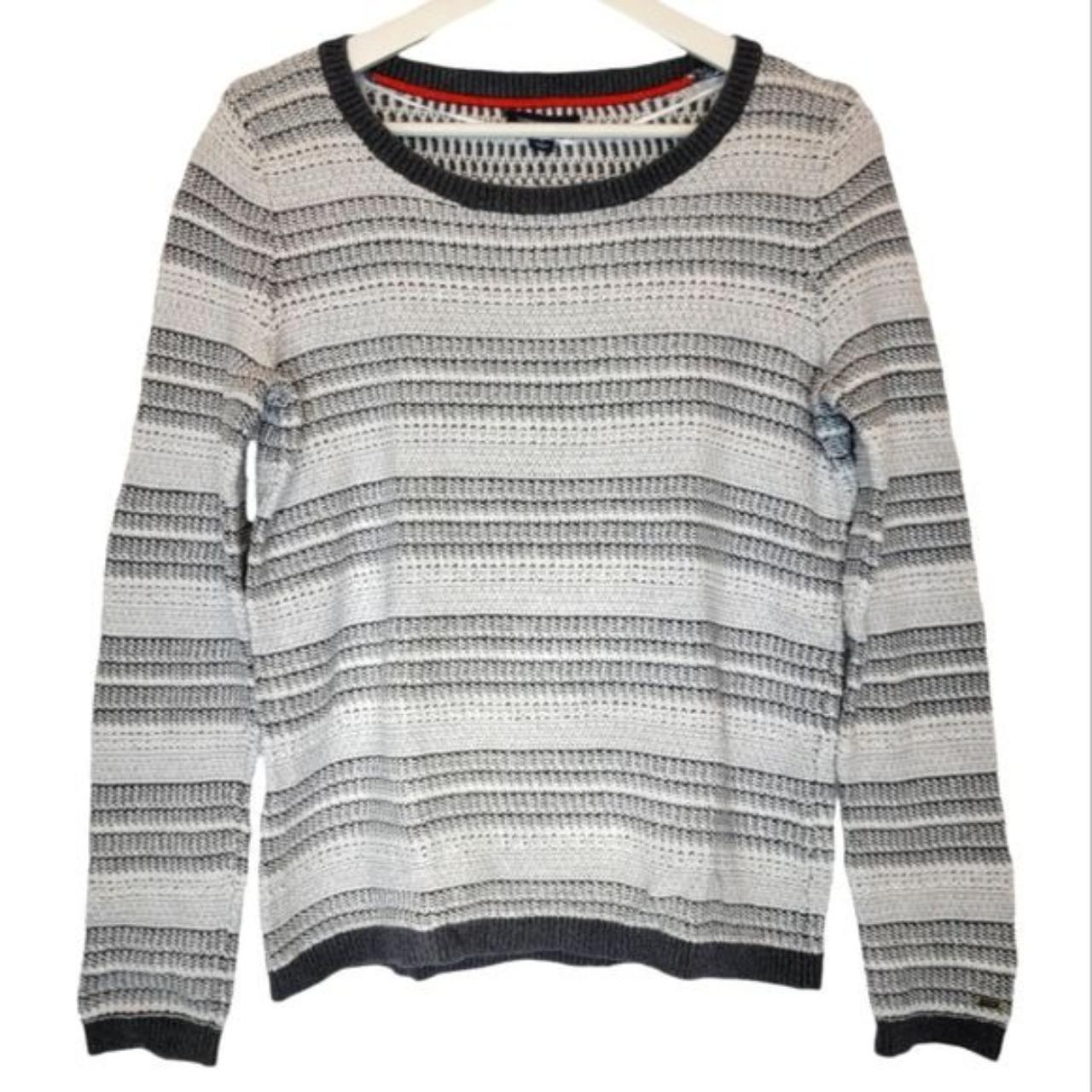 item listed by posh_n_thecity