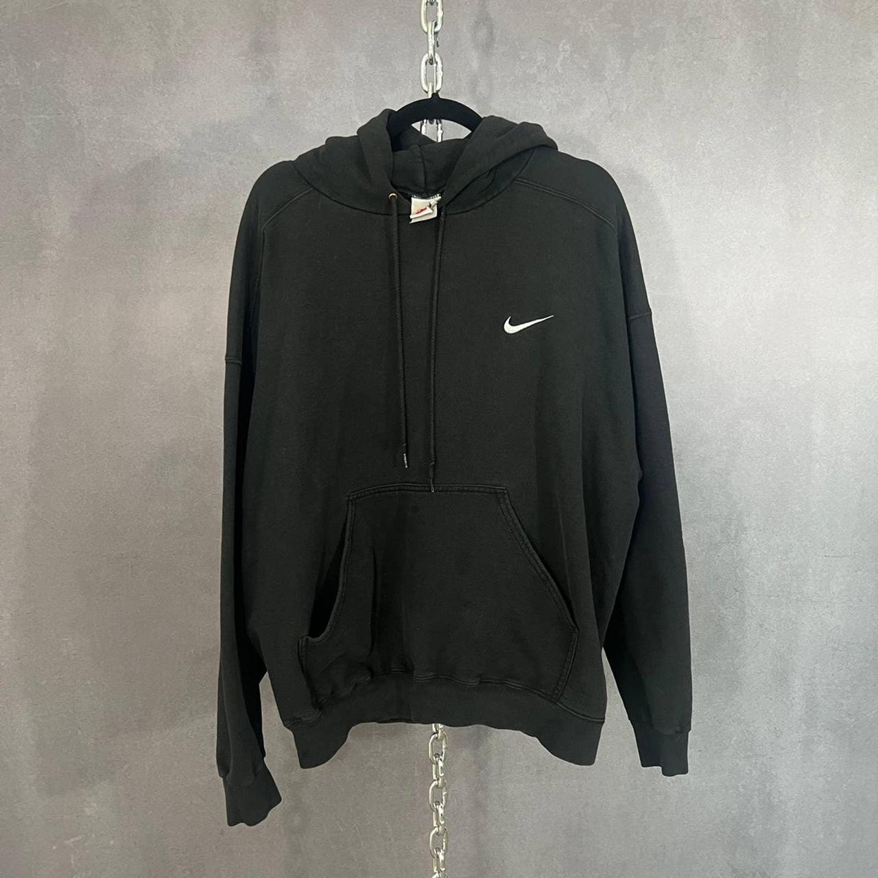 Vintage black nike discount hoodie