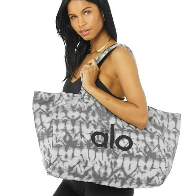 ALO yoga iconic Shopper!!! Grey Tie dye shopper | Depop