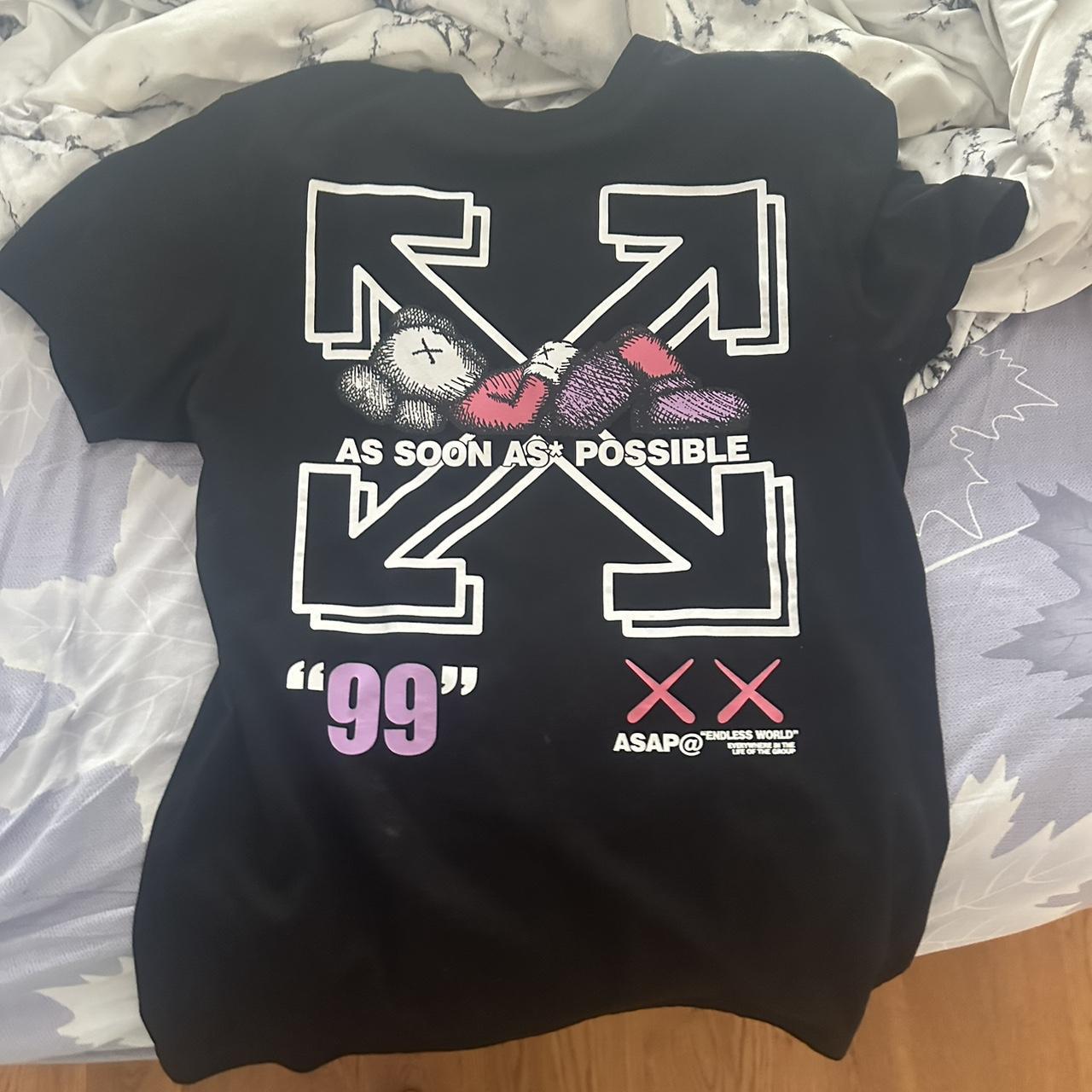 OFF WHITE KAWS ブラック Tシャツ Off White x Kaws 