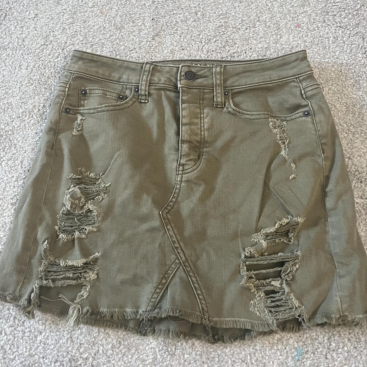American Eagle Outfitters Women's Skirt Depop