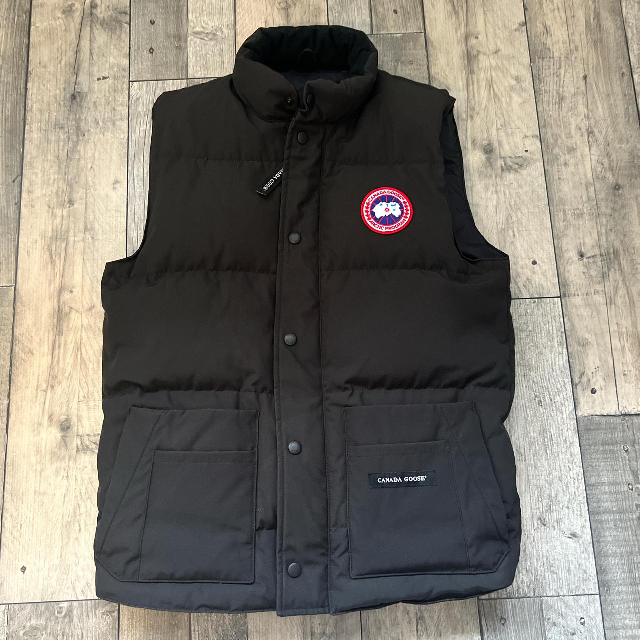 Canada goose gilet sale mens best sale